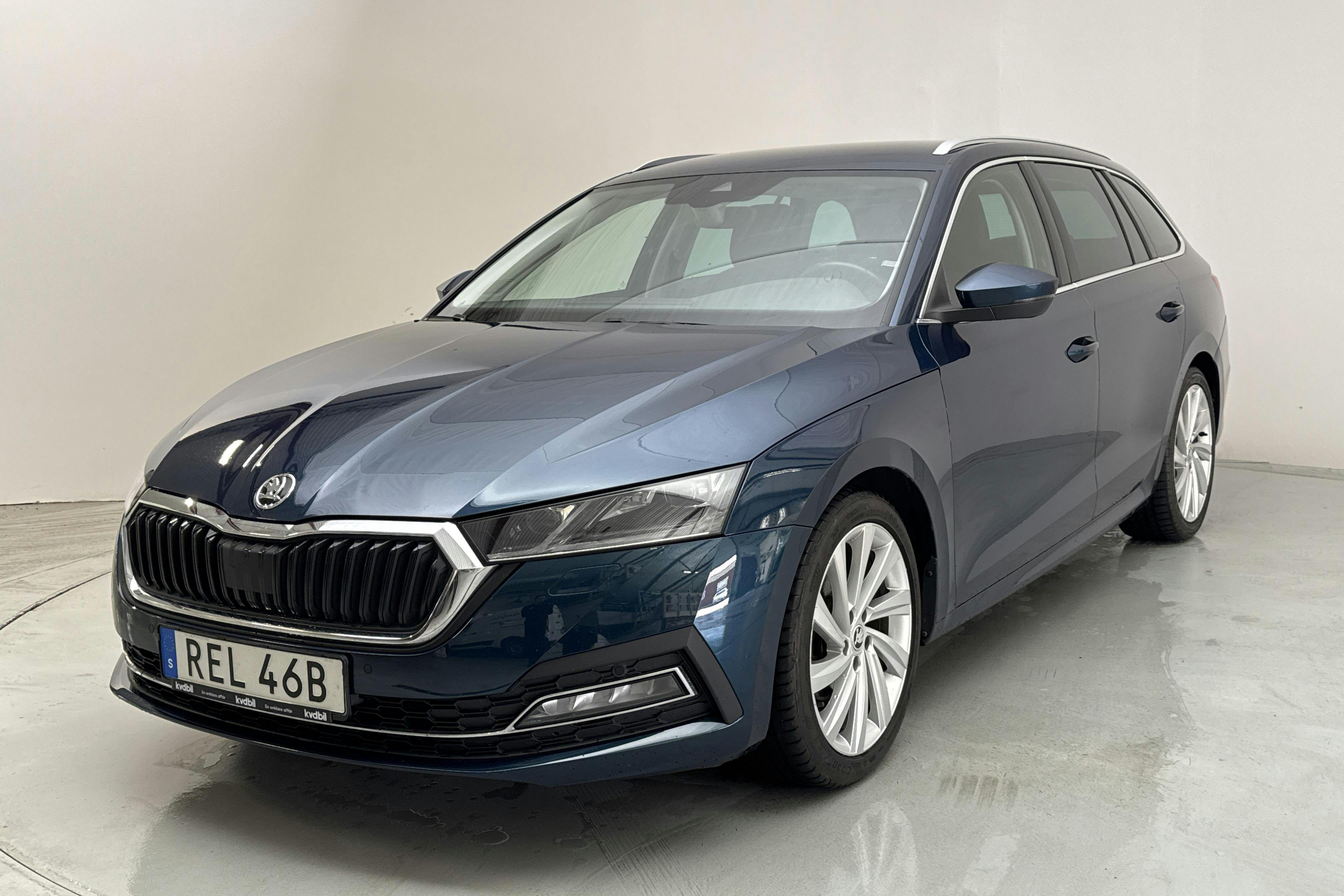 Skoda Octavia 1.5 TSI Combi (150hk) - 103 400 km - Manuaalinen - sininen - 2020