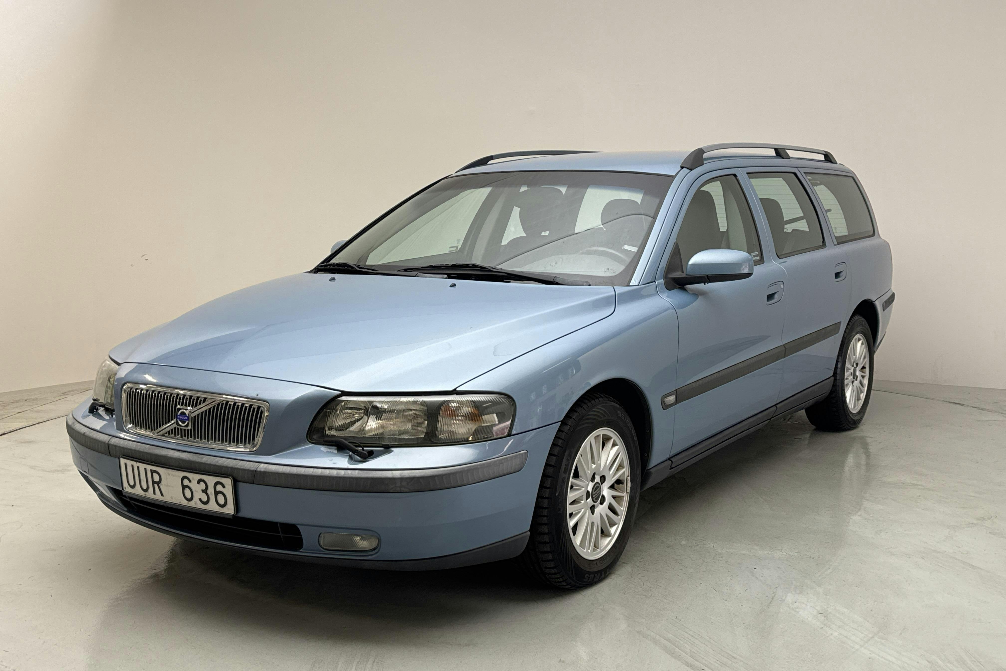 Volvo V70 2.4 (170hk) - 17 167 mil - Automat - blå - 2004
