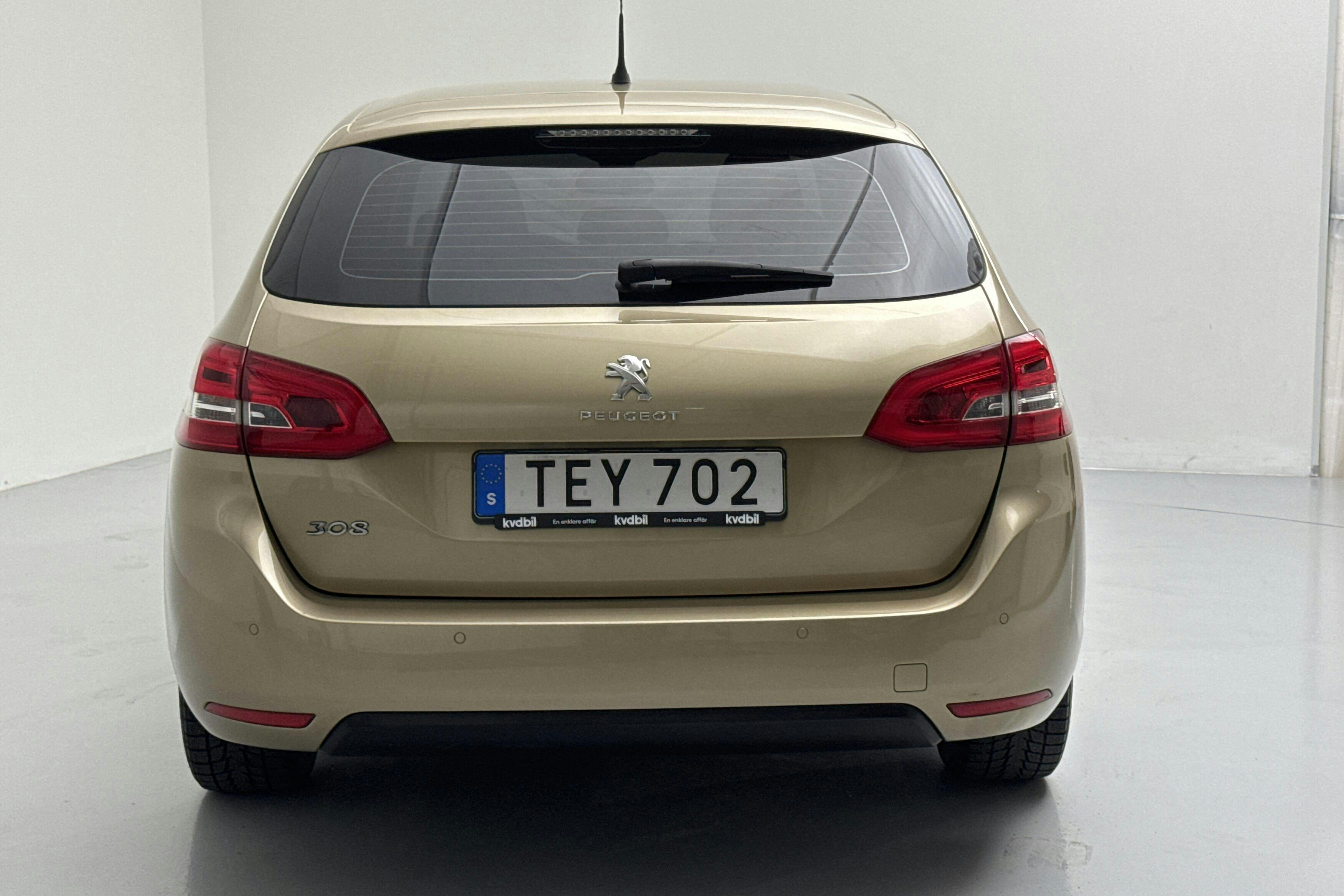 Peugeot 308 SW PureTech (130hk) - 14 815 mil - Automat - 2018