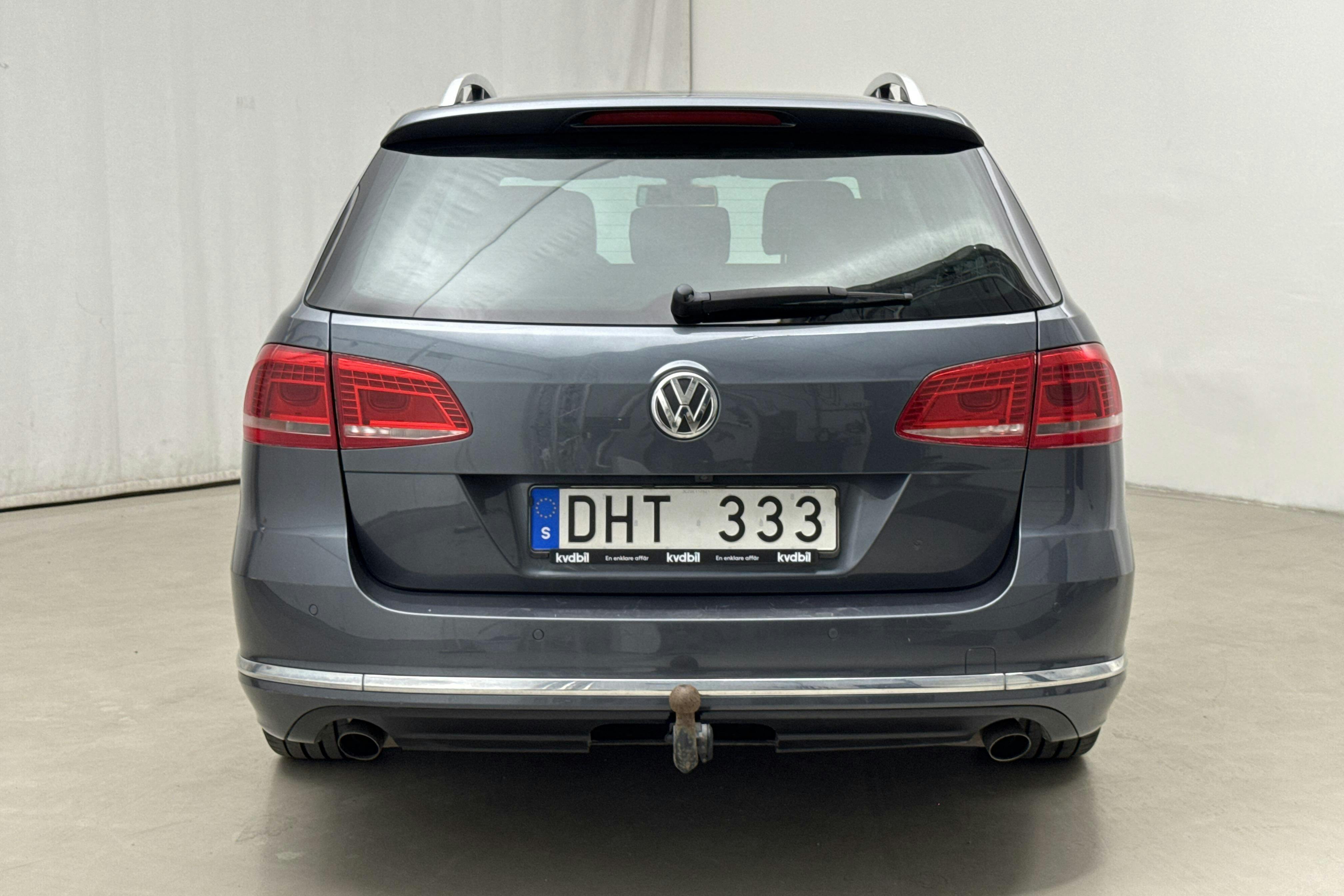 VW Passat 2.0 TDI BlueMotion Technology Variant 4Motion (177hk) - 19 031 mil - Automat - Light Grey - 2013