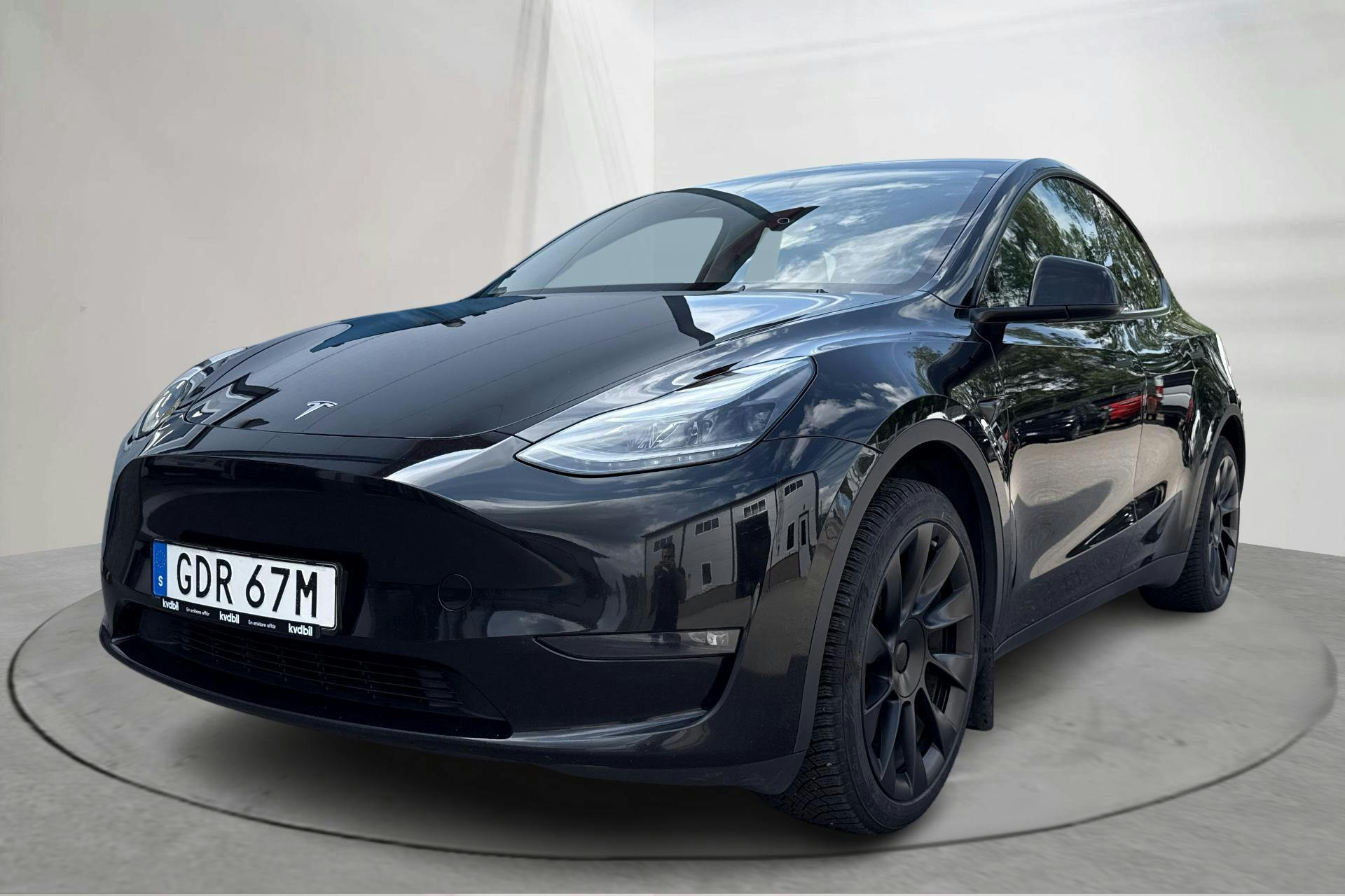 Tesla Model Y Long Range Dual Motor AWD - 13 426 mil - Automat - svart - 2023