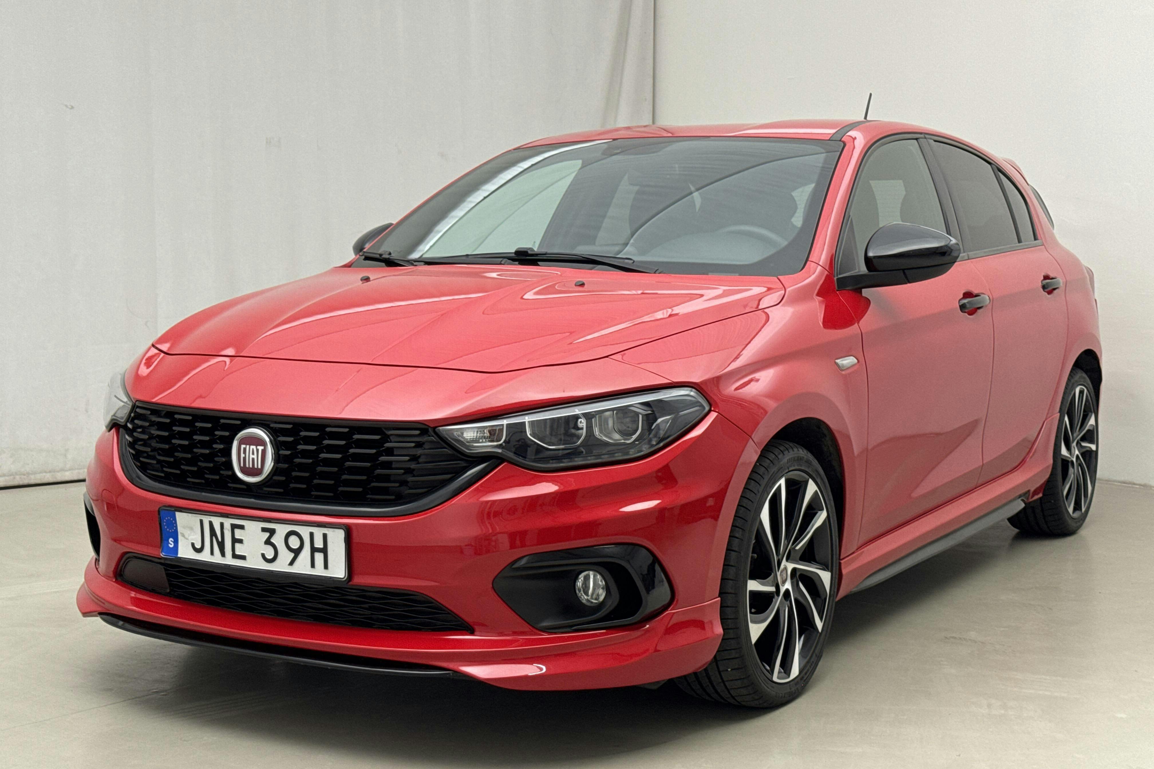 Fiat Tipo 1.4 5dr (120hk) - 32 460 km - Manual - red - 2020