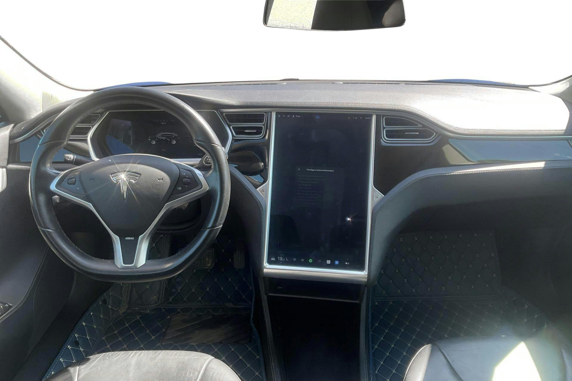 Tesla Model S 85 - 22 910 mil - Automat - svart - 2013