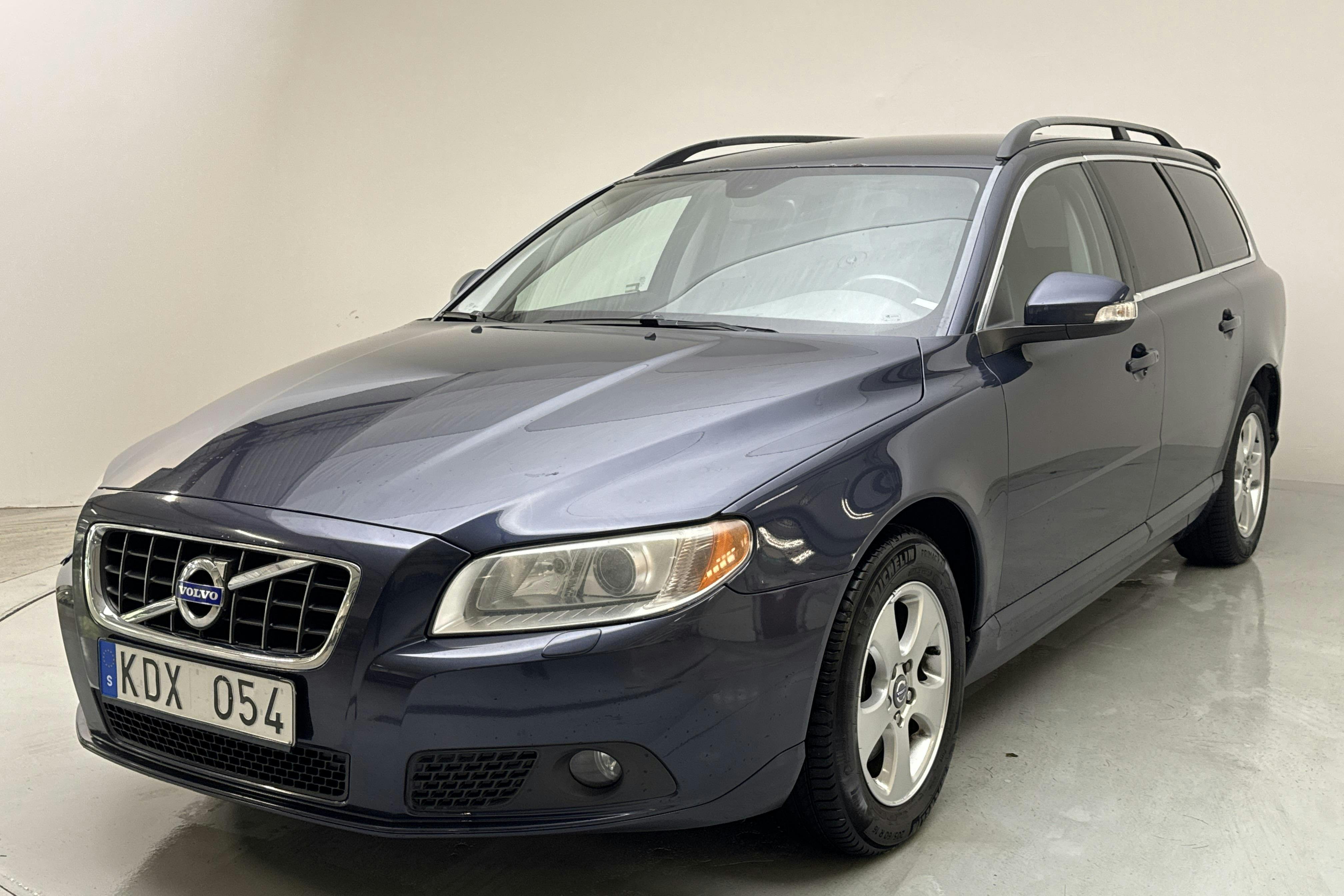 Volvo V70 II 2.4D (175hk) - 23 900 mil - Manuell - blå - 2010