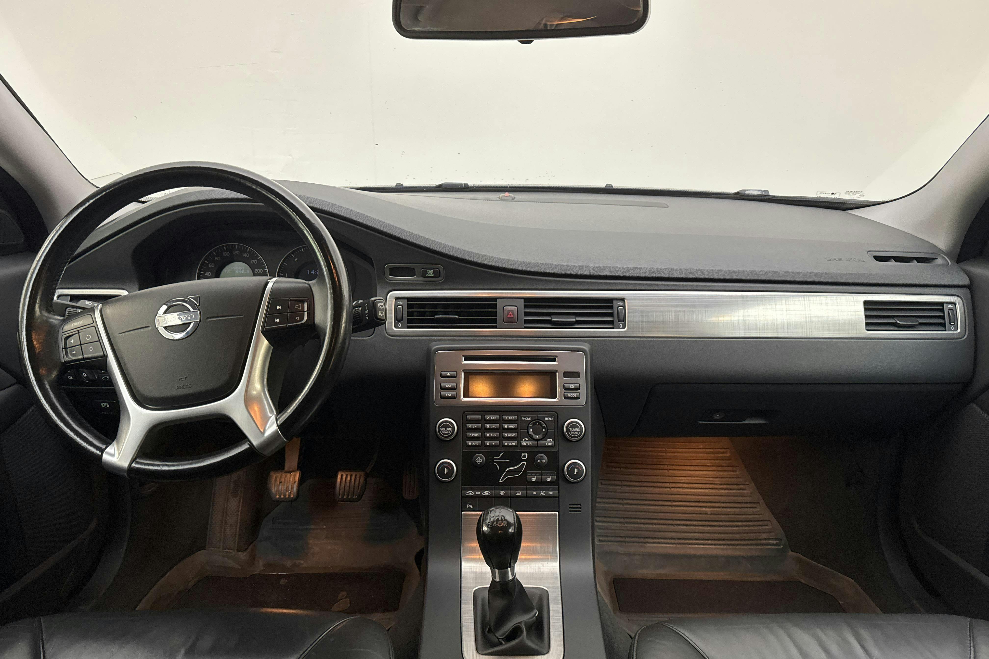 Volvo V70 II 2.4D (175hk) - 23 900 mil - Manuell - blå - 2010