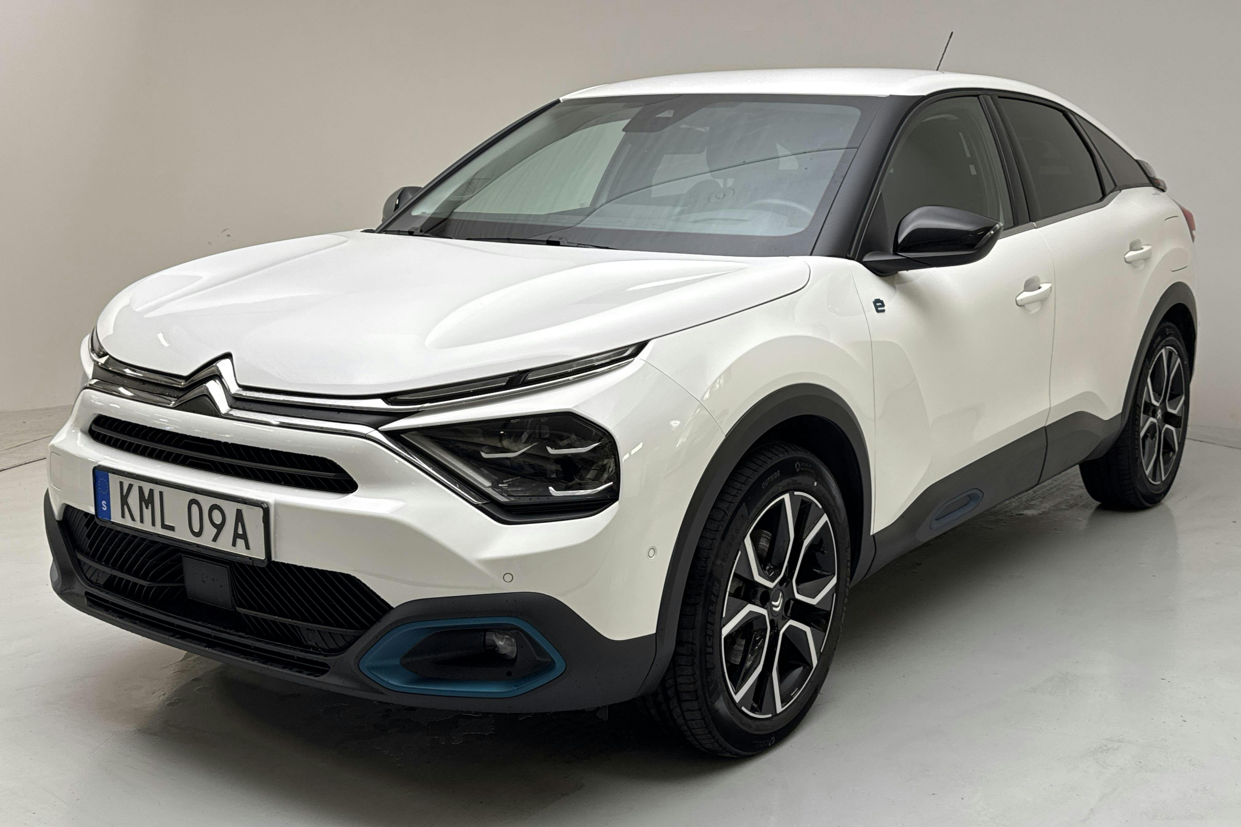 Citroën e-C4 50 kWh (136hk) - 4 280 mil - Automat - vit - 2022