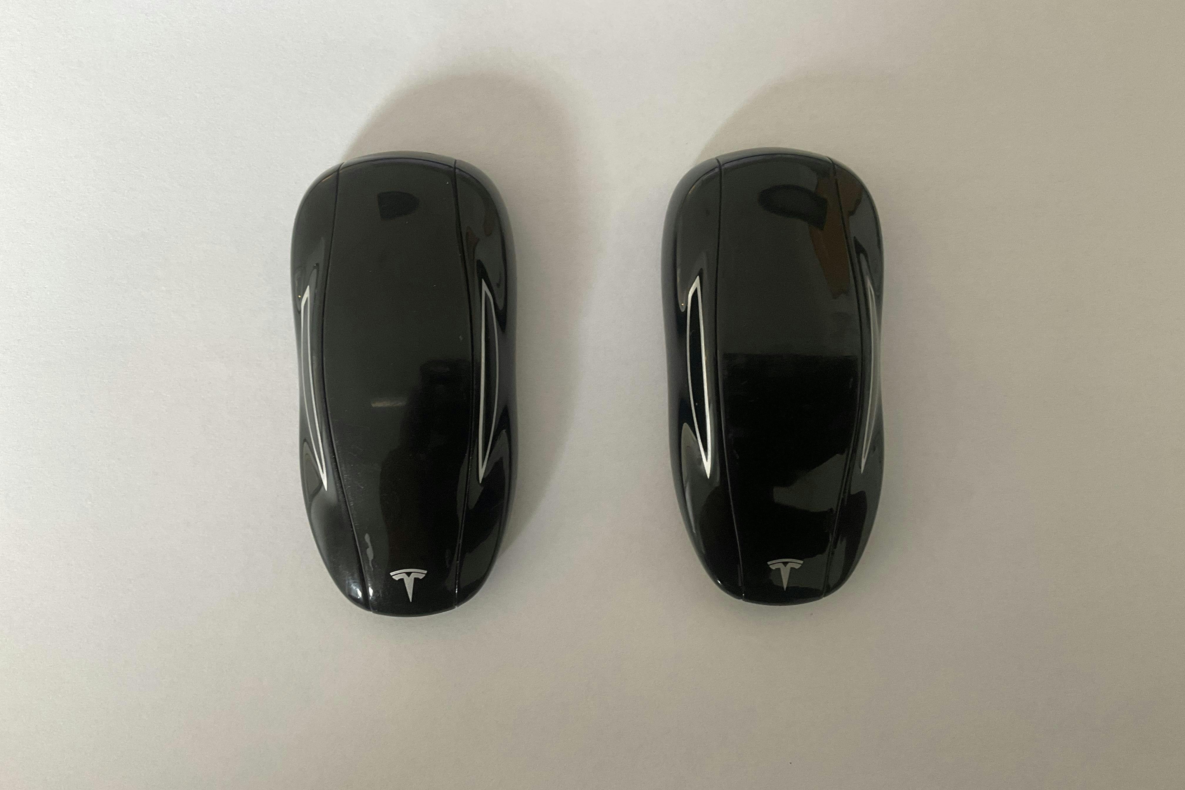 Presentationsfoto 17 av 17: Tesla Model S 85D - 10 160 mil - Automat - vit - 2016