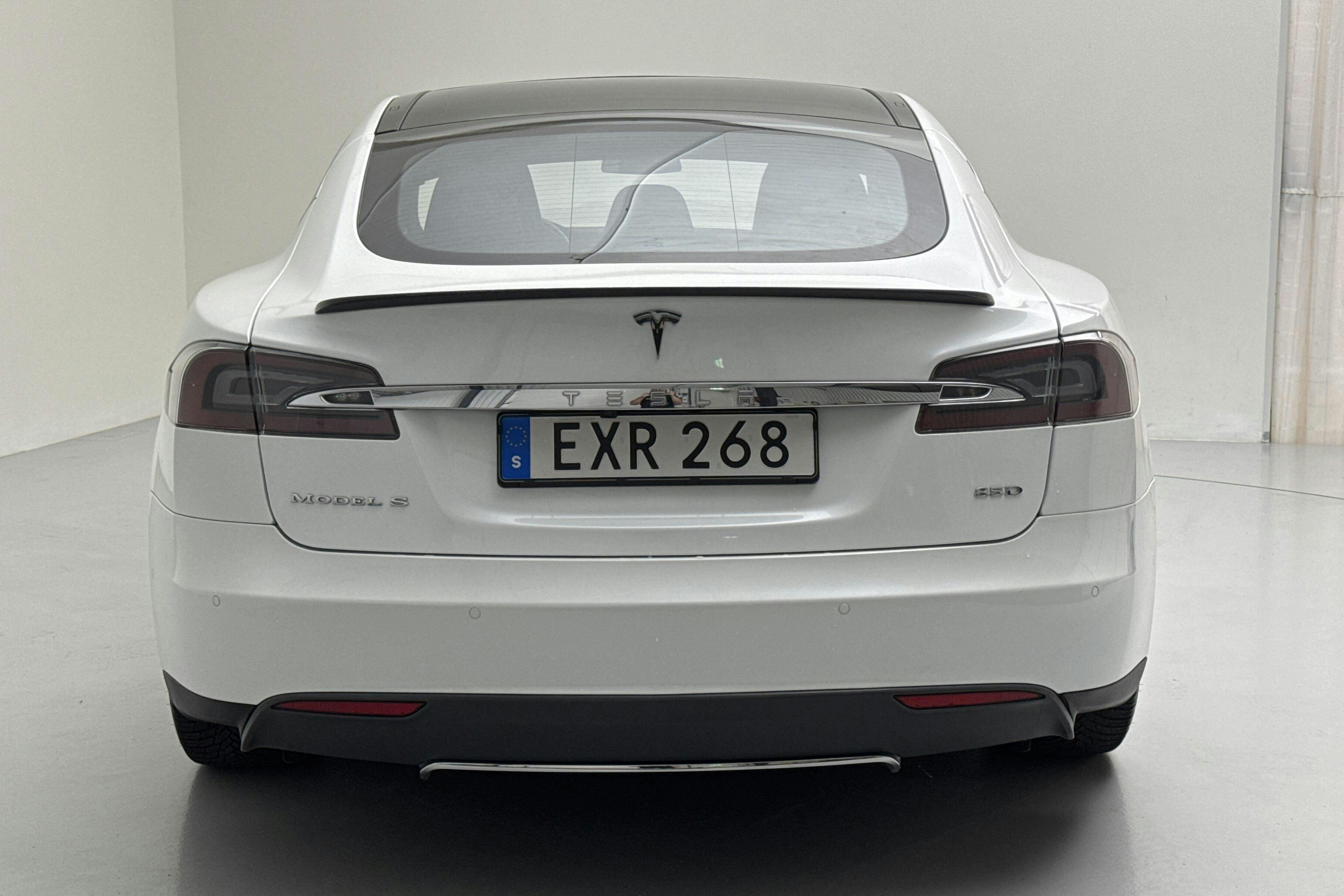 Tesla Model S 85D - 10 160 mil - Automat - vit - 2016