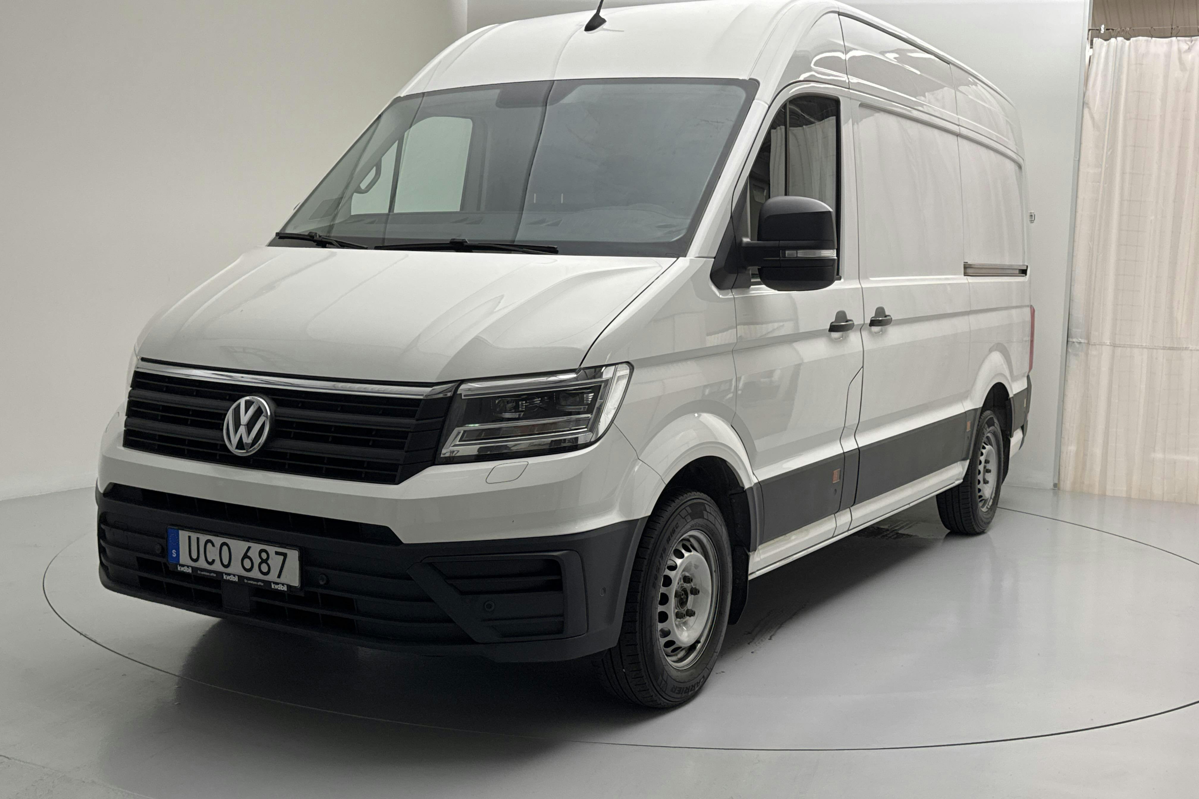 Presentationsfoto 1 av 13: VW Crafter 35 2.0 TDI Skåp (177hk) - 13 238 mil - Automat - vit - 2018