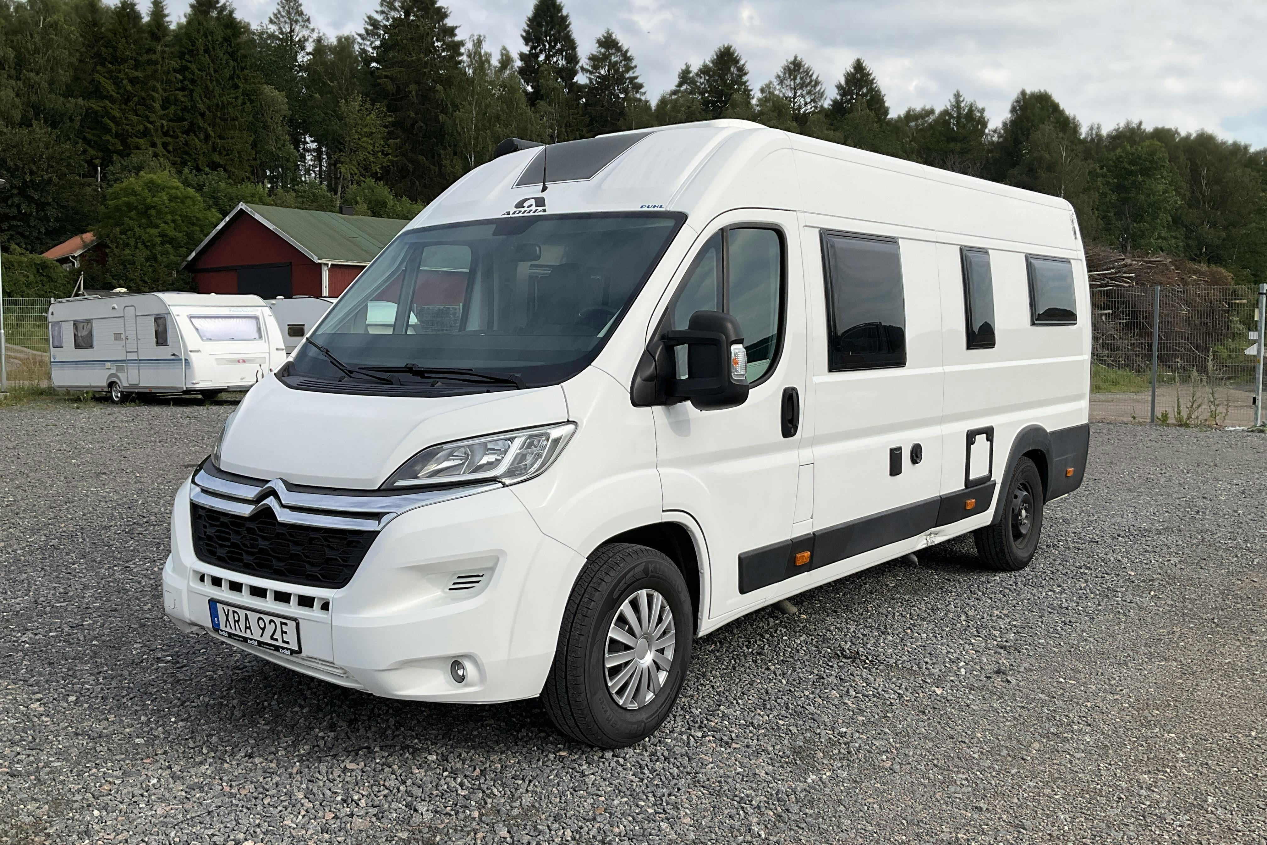 ADRIA TWIN 640 SL Campingbil - 7 742 mil - Manuell - 2021
