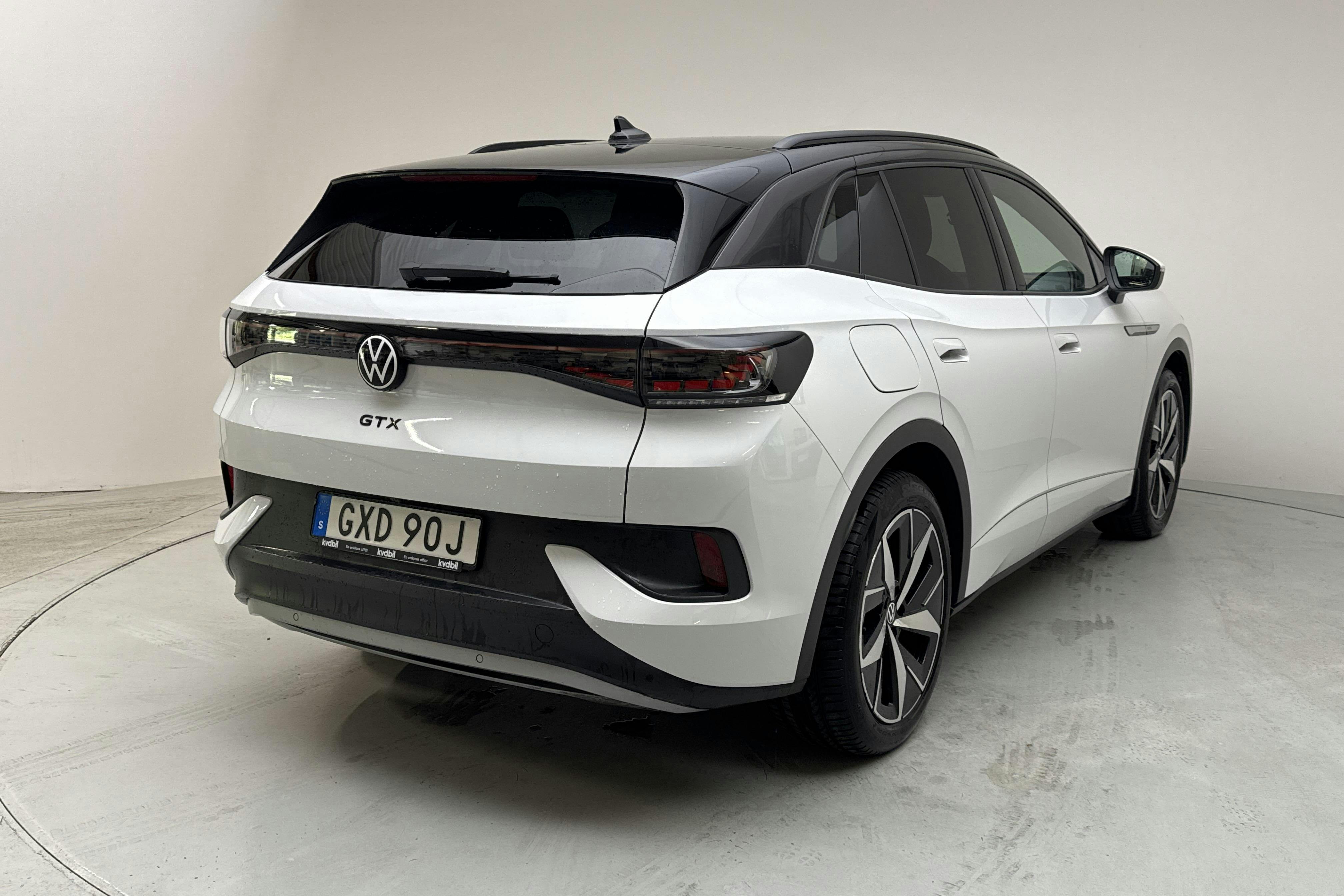 VW ID.4 GTX 77kWh AWD (299hk) - 5 581 mil - Automat - vit - 2022