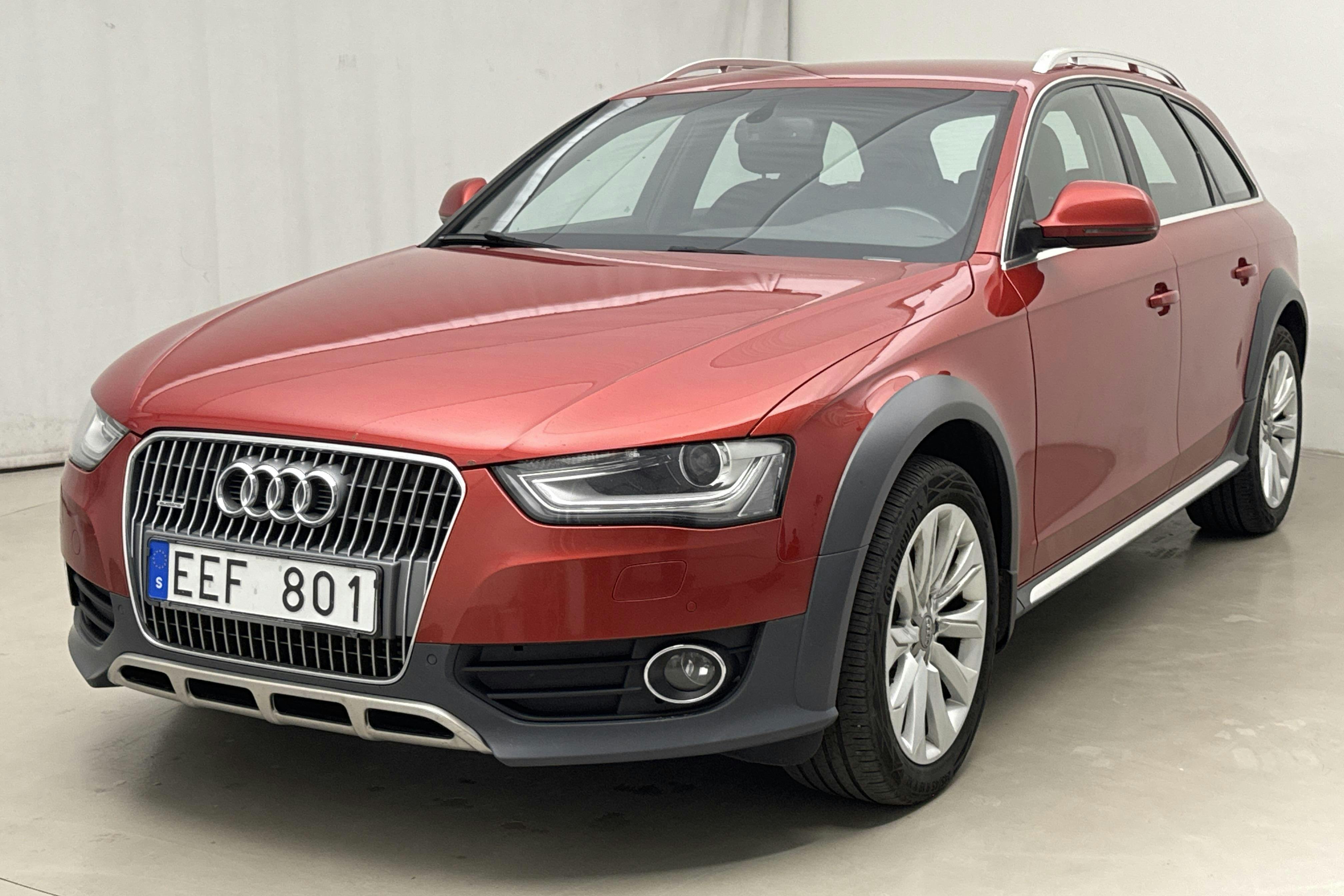 Audi A4 Allroad 2.0 TDI Avant quattro (177hk) - 195 030 km - Manual - red - 2013