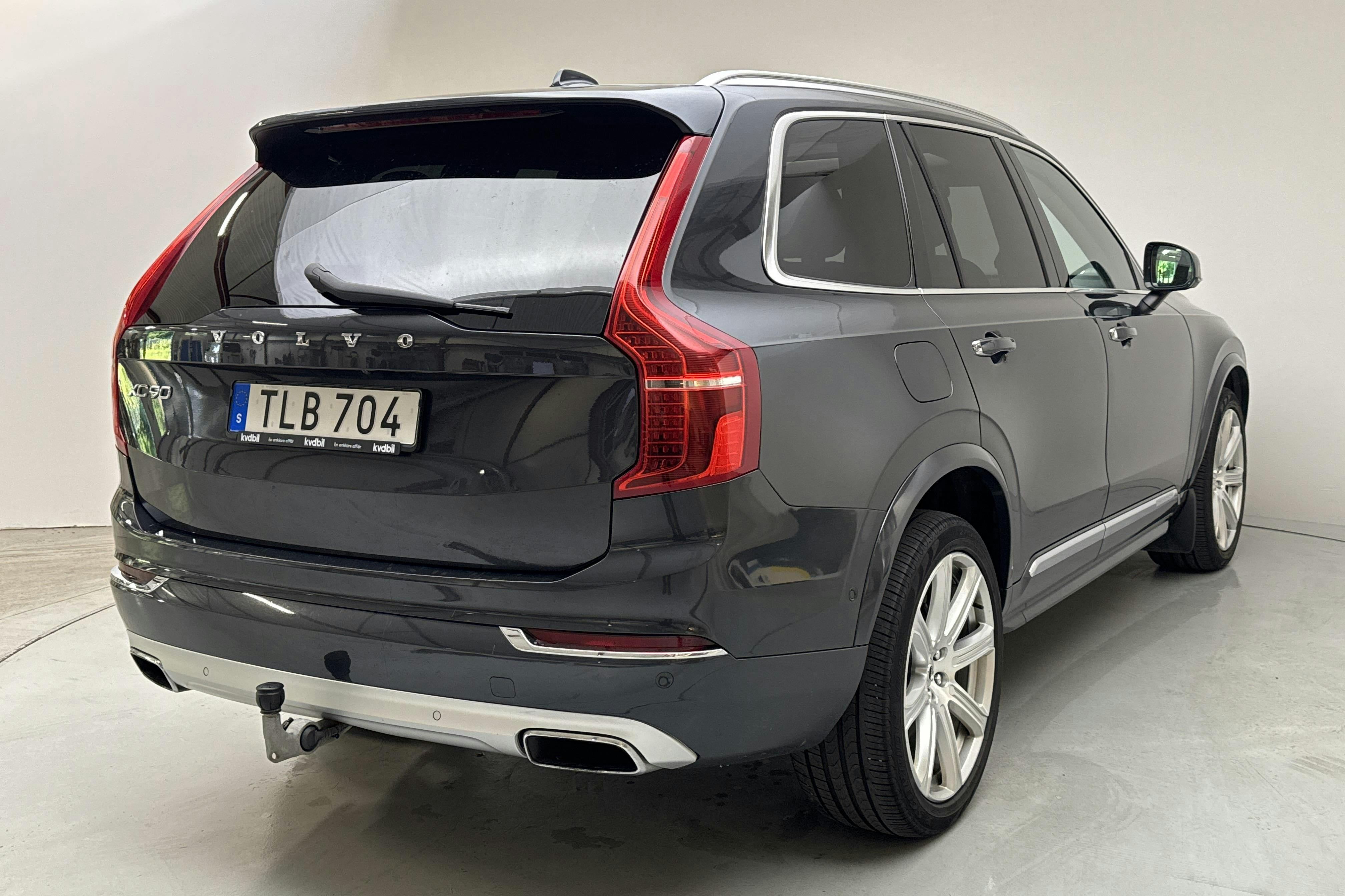 Volvo XC90 T8 AWD Twin Engine (400hk) - 12 409 mil - Automat - grå - 2017
