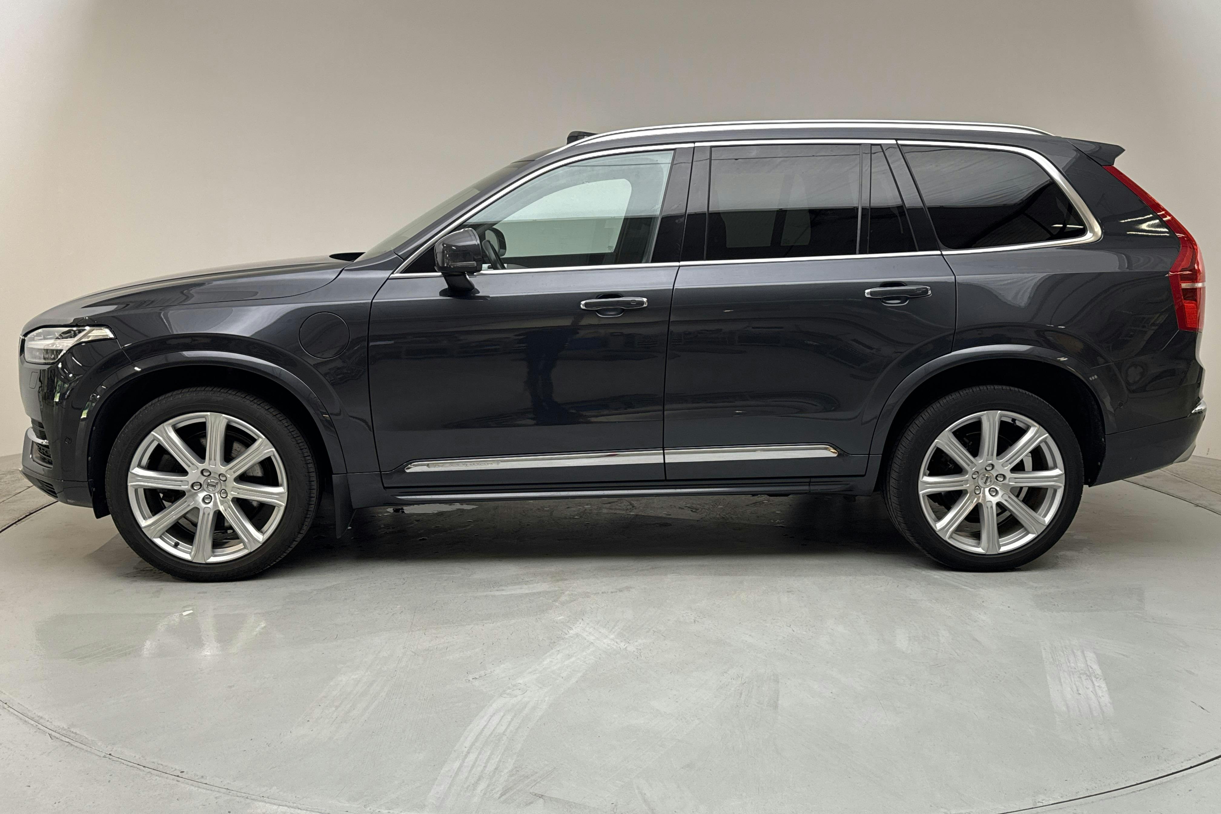 Presentationsfoto 2 av 20: Volvo XC90 T8 AWD Twin Engine (400hk) - 12 409 mil - Automat - grå - 2017