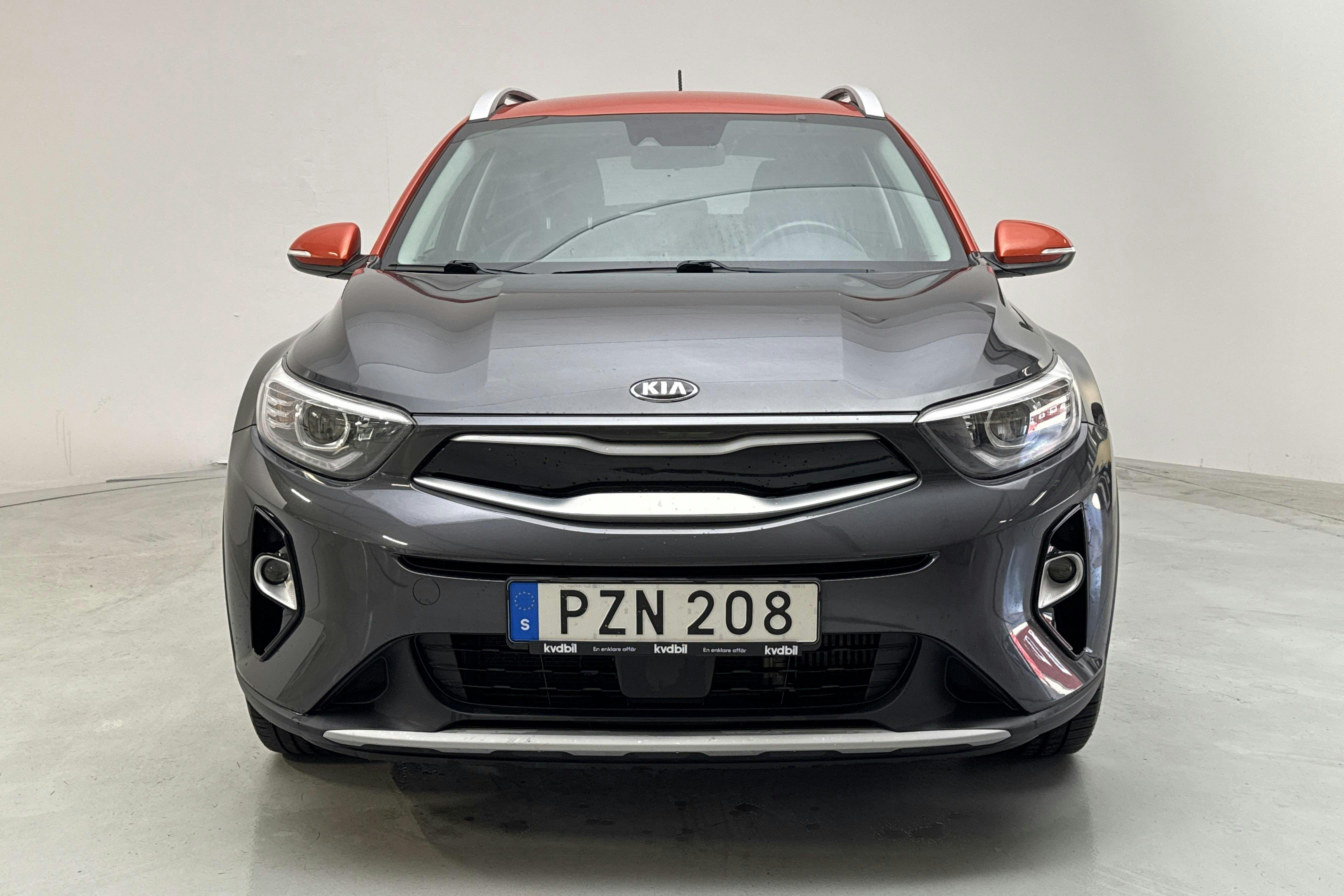 KIA Stonic 1.0 T-GDi (120hk) - 8 891 mil - Manuell - grå - 2018
