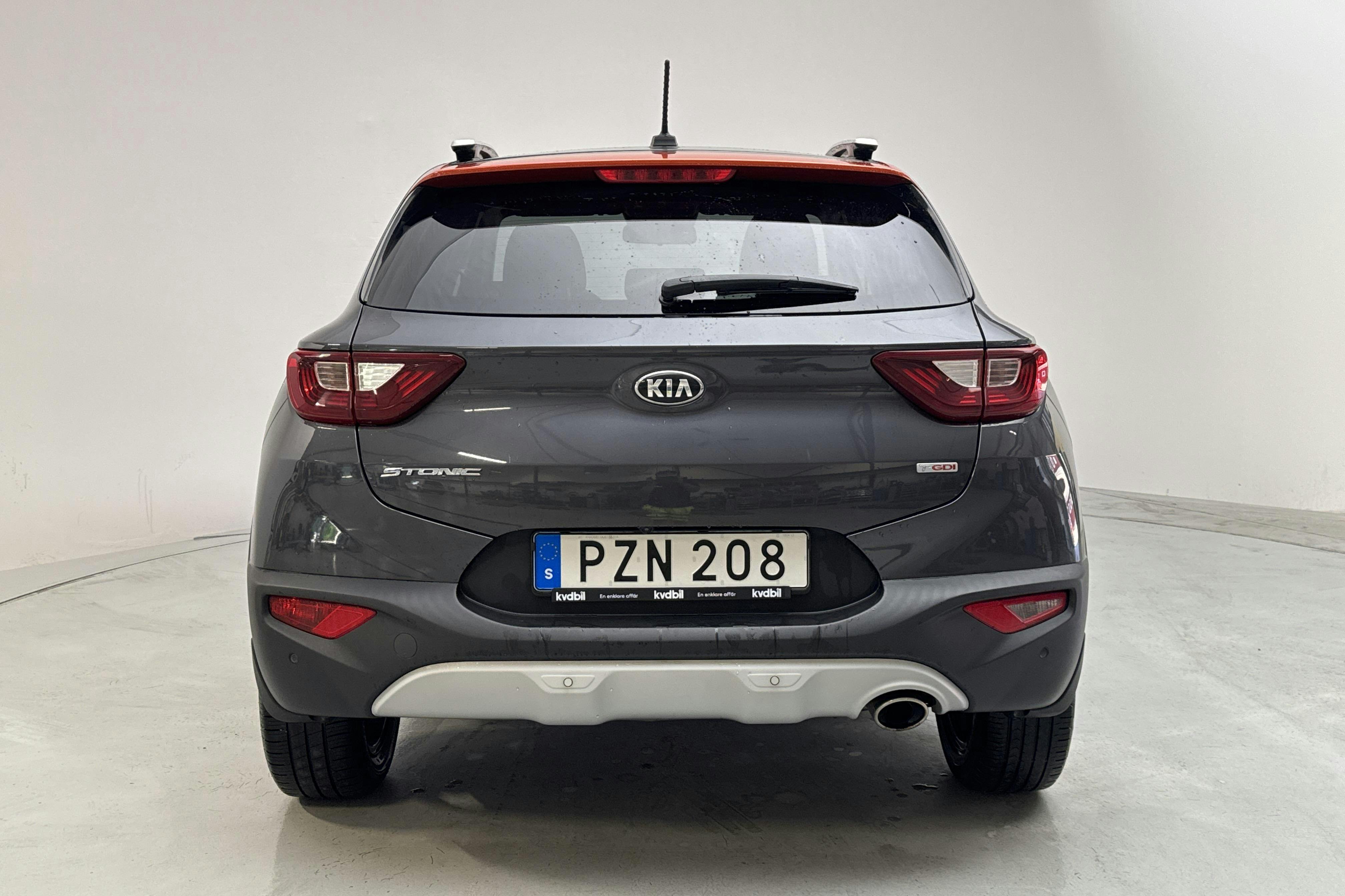 KIA Stonic 1.0 T-GDi (120hk) - 8 891 mil - Manuell - grå - 2018