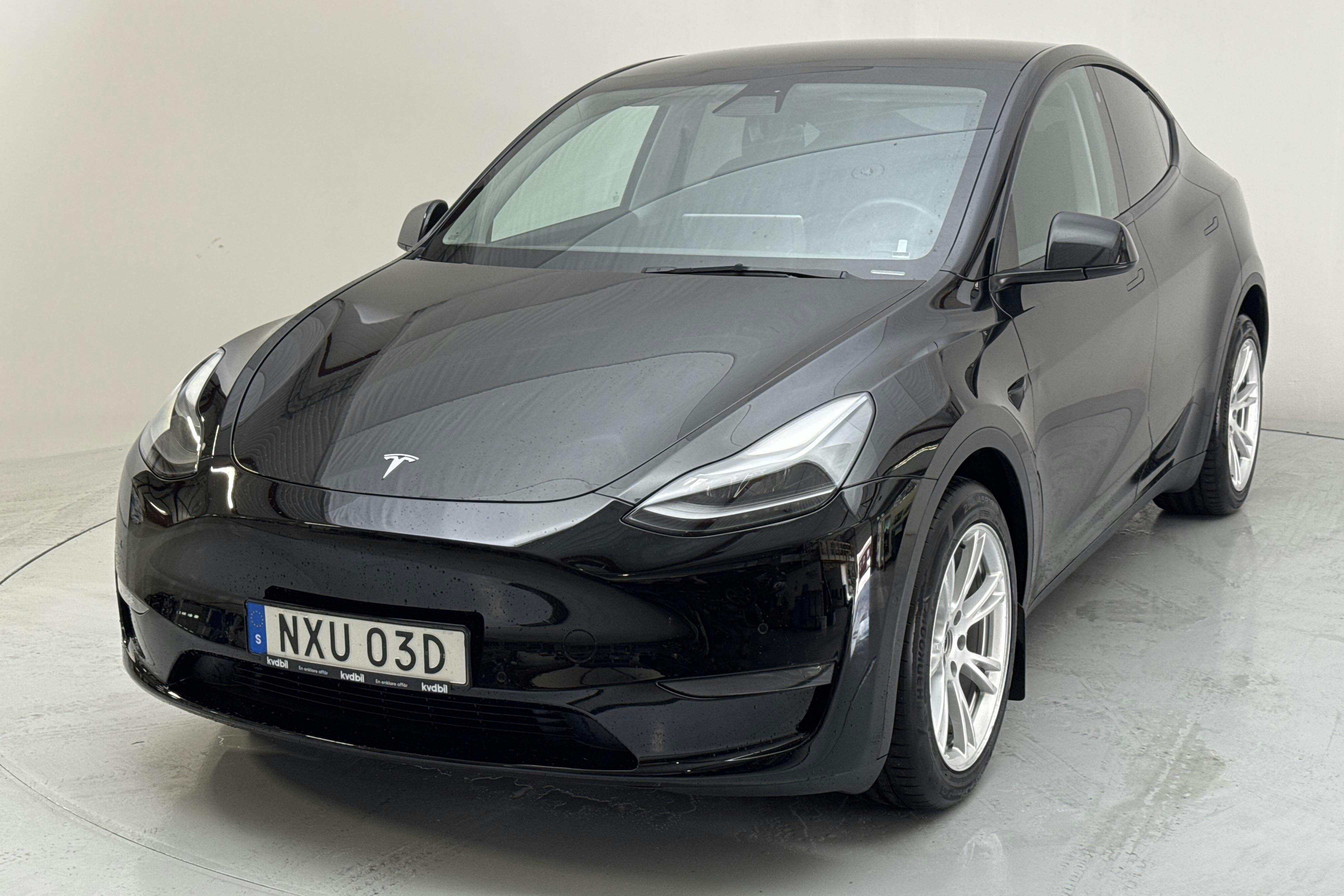 Tesla Model Y Long Range Dual Motor AWD - 5 998 mil - Automat - svart - 2022