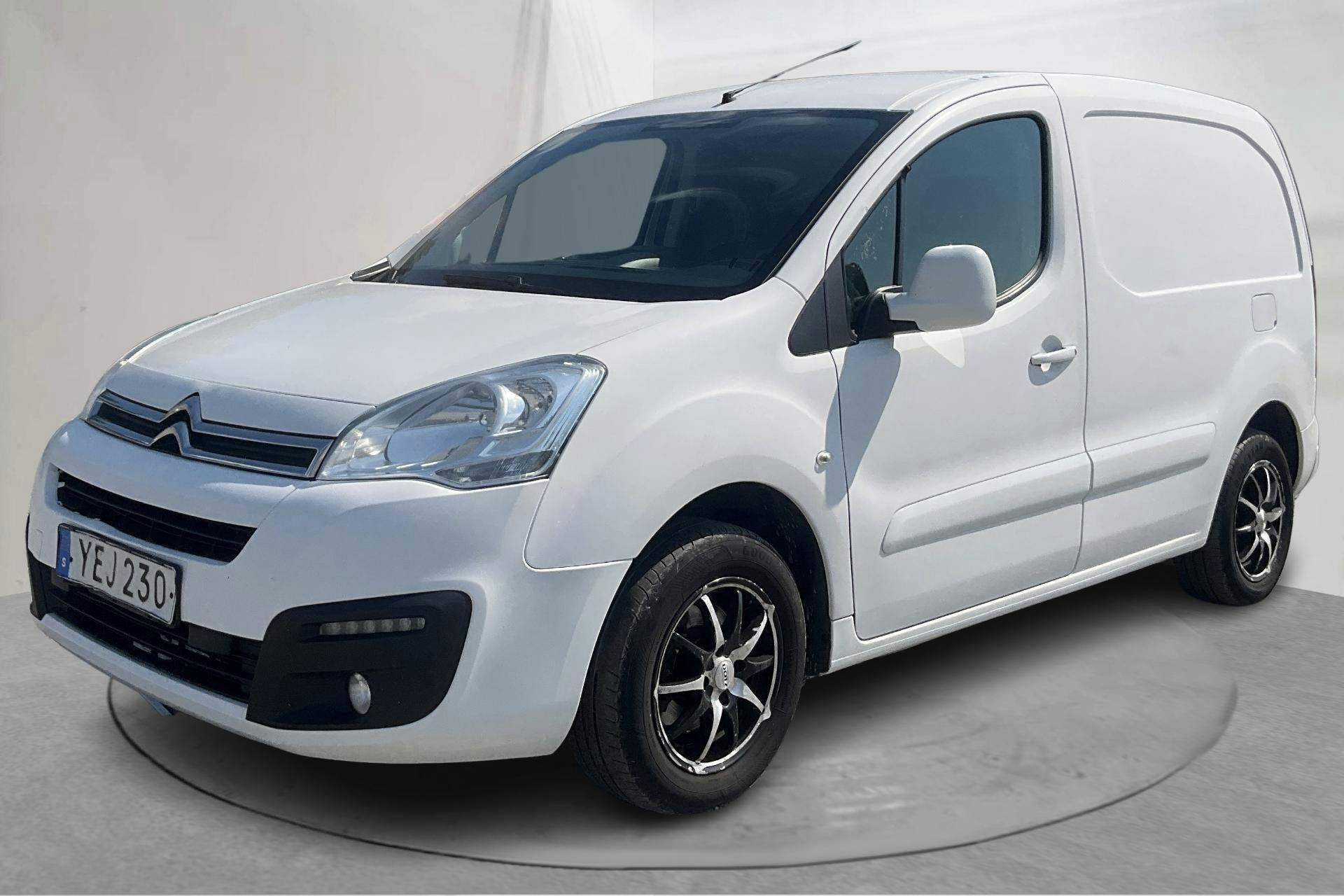 Citroën Berlingo 1.6 BlueHDi Skåp (100hk) - 18 470 mil - Automat - vit - 2016