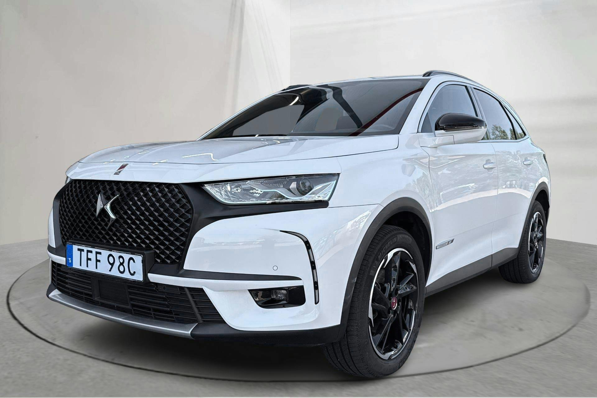 Presentationsfoto 1 av 17: DS DS7 Crossback PureTech (180hk) - 5 027 mil - Automat - vit - 2023