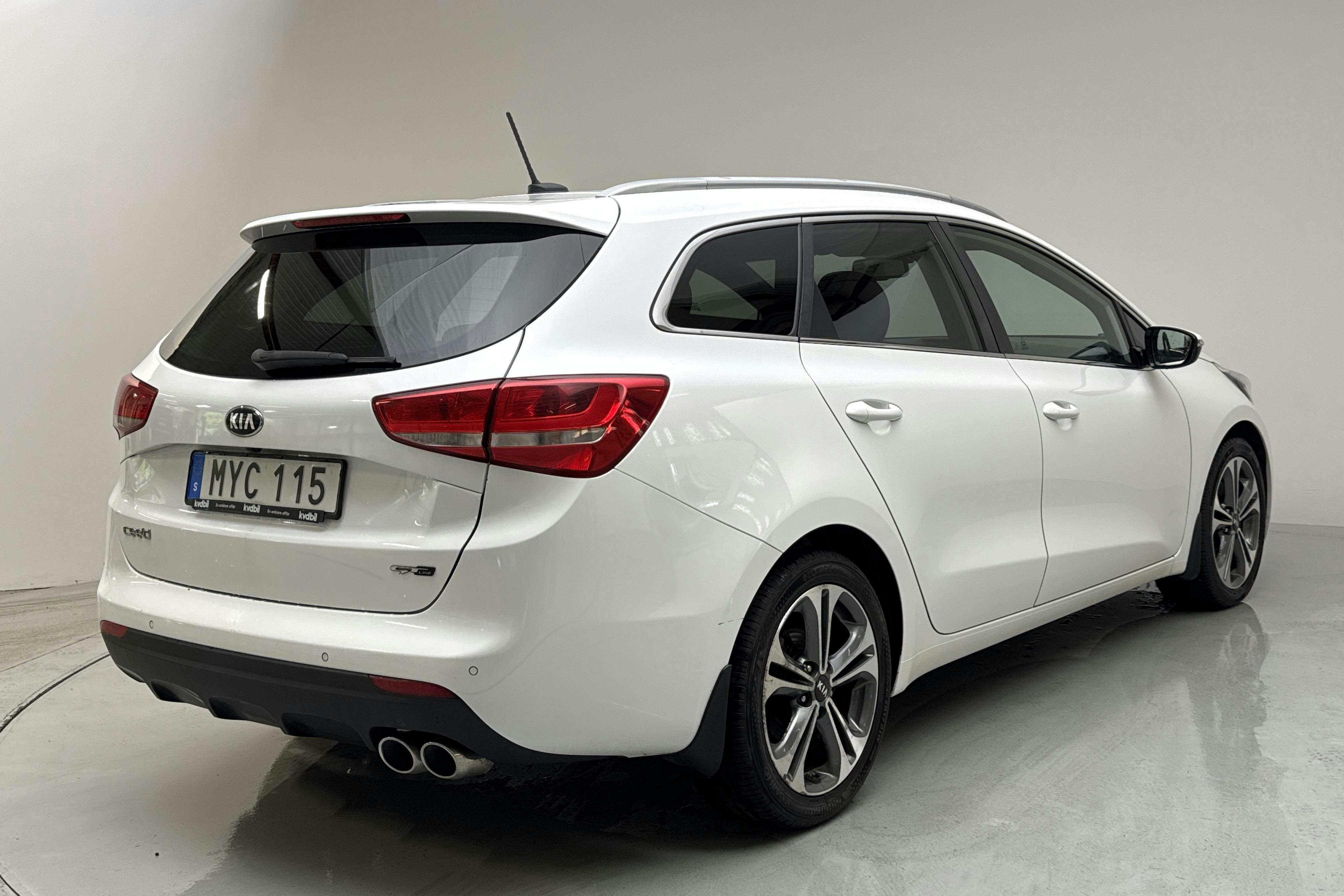 KIA Cee'd 1.6 CRDi SW (136hk) - 15 738 mil - Manuell - vit - 2016
