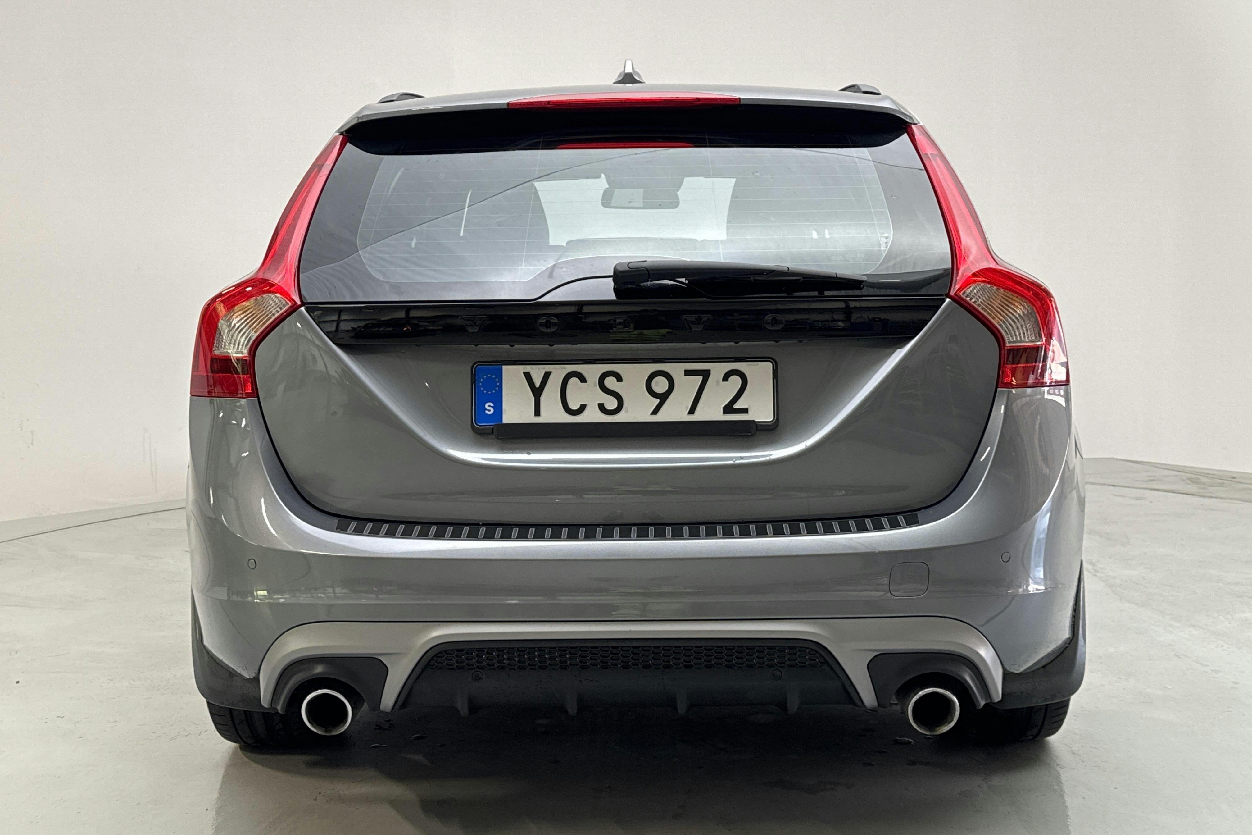 Volvo V60 D3 (150hk) - 13 679 mil - Manuell - grå - 2016