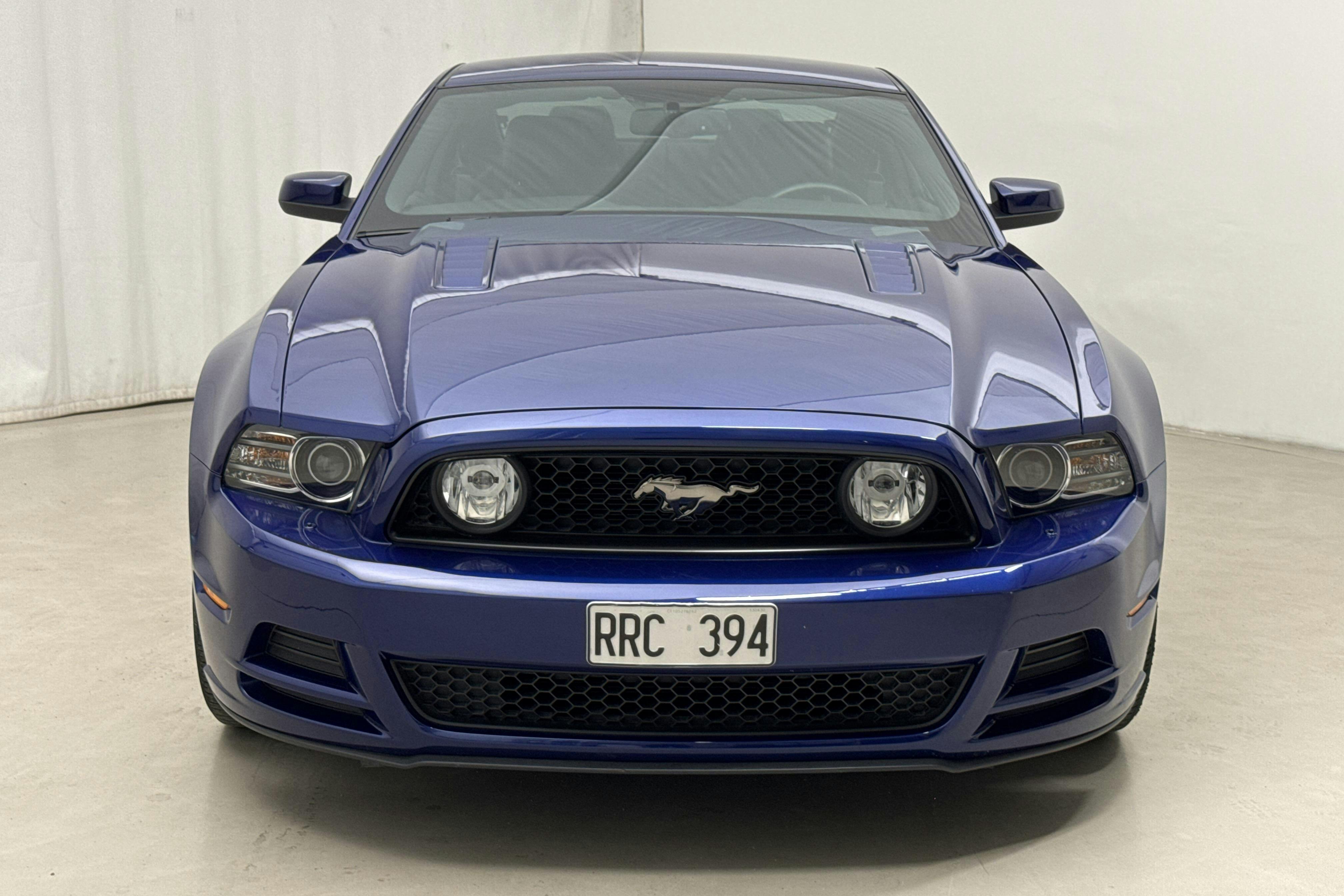 Ford Mustang GT 5.0 V8 Coupé (412hk) - 1 846 mil - Automat - blå - 2013