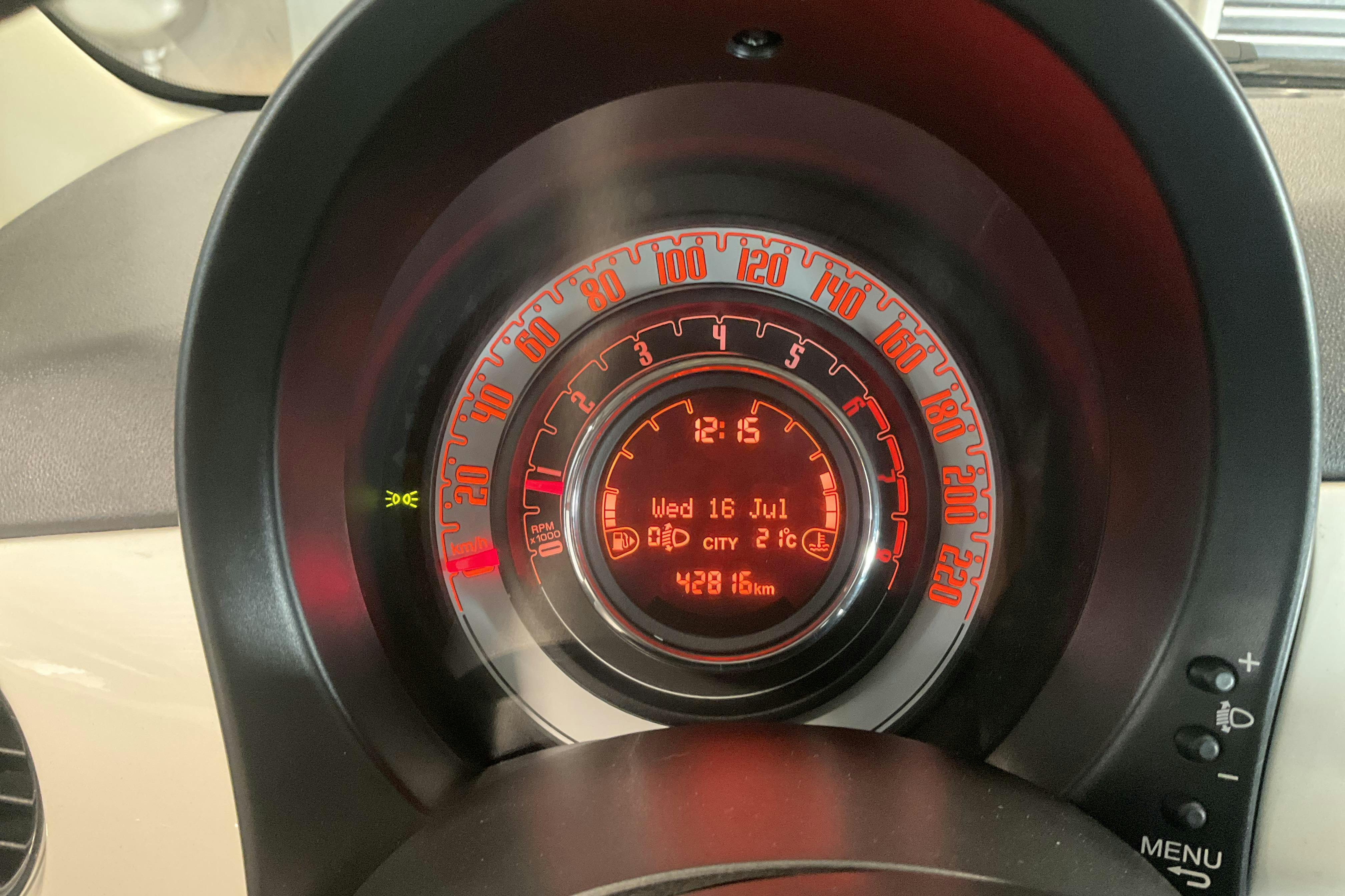 Presentationsfoto 15 av 15: Fiat 500C 1.2 (69hk) - 4 282 mil - Manuell - vit - 2014