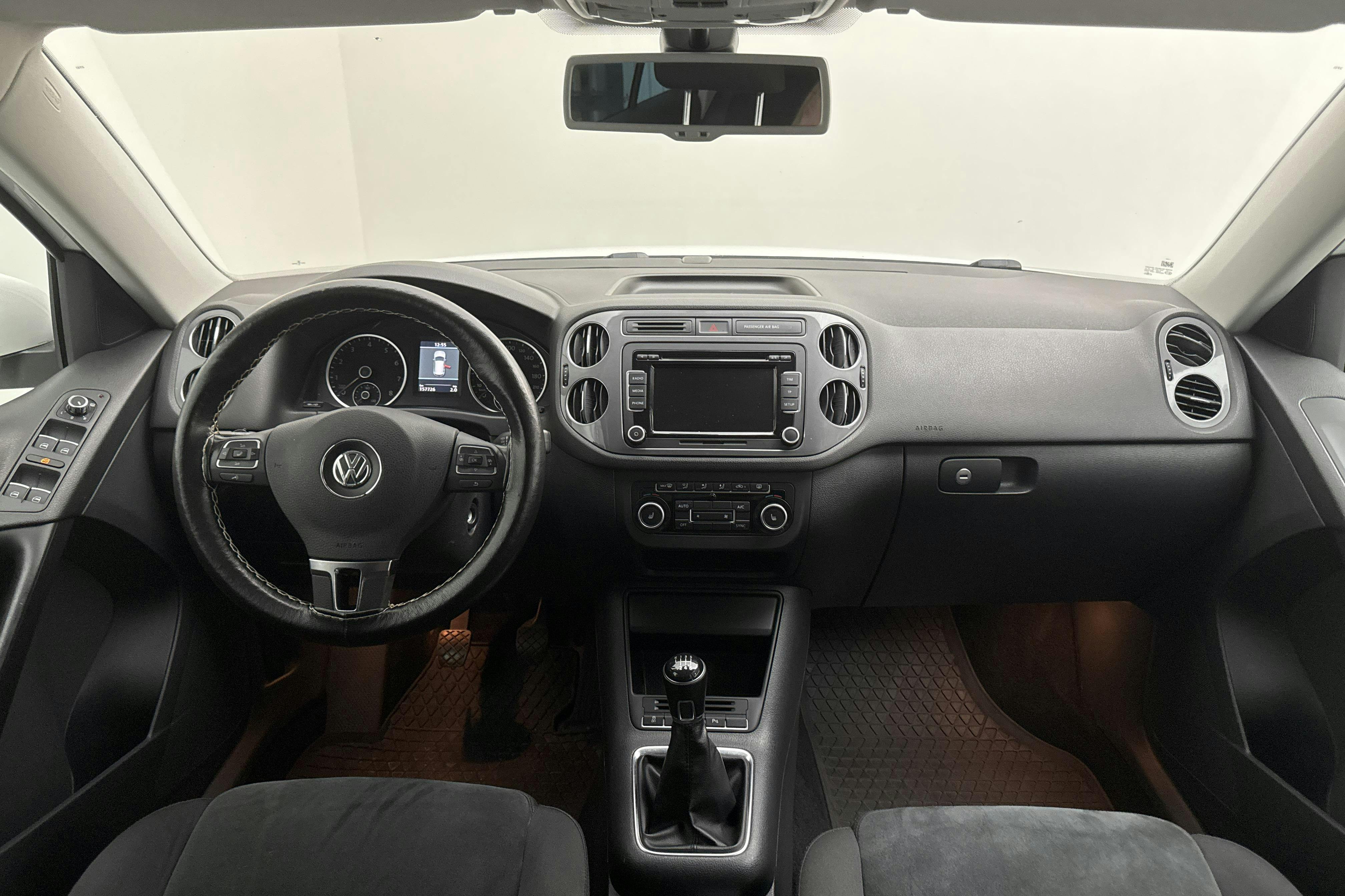 VW Tiguan 1.4 TSI 4MOTION (160hk) - 15 773 mil - Manuell - vit - 2013