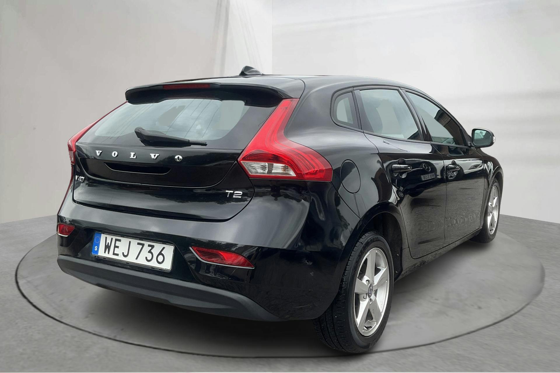 Volvo V40 T2 (122hk) - 12 304 mil - Manuell - svart - 2016