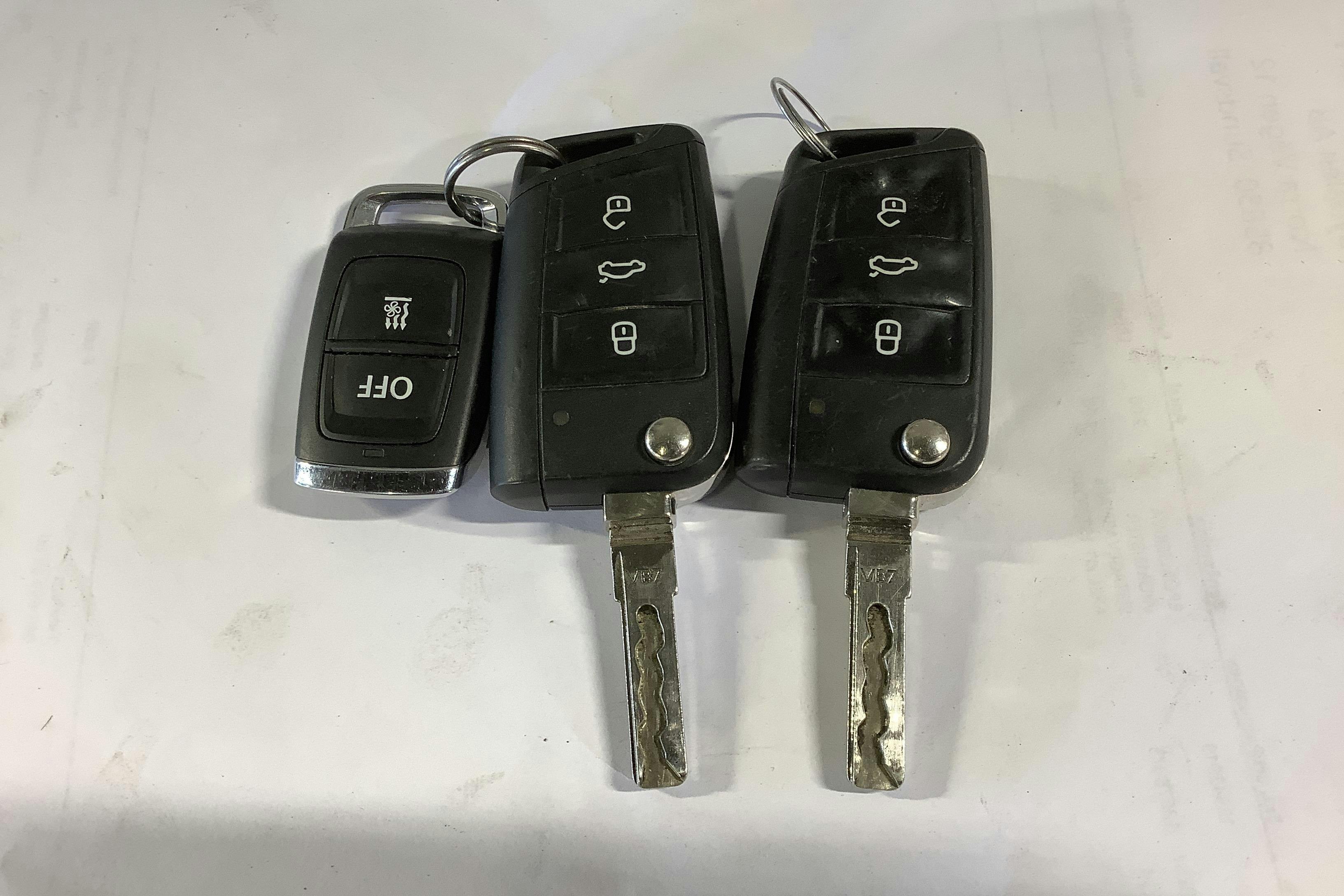 Presentationsfoto 15 av 15: Skoda Octavia III 2.0 TDI CR Combi 4x4 (150hk) - 11 085 mil - Manuell - vit - 2018