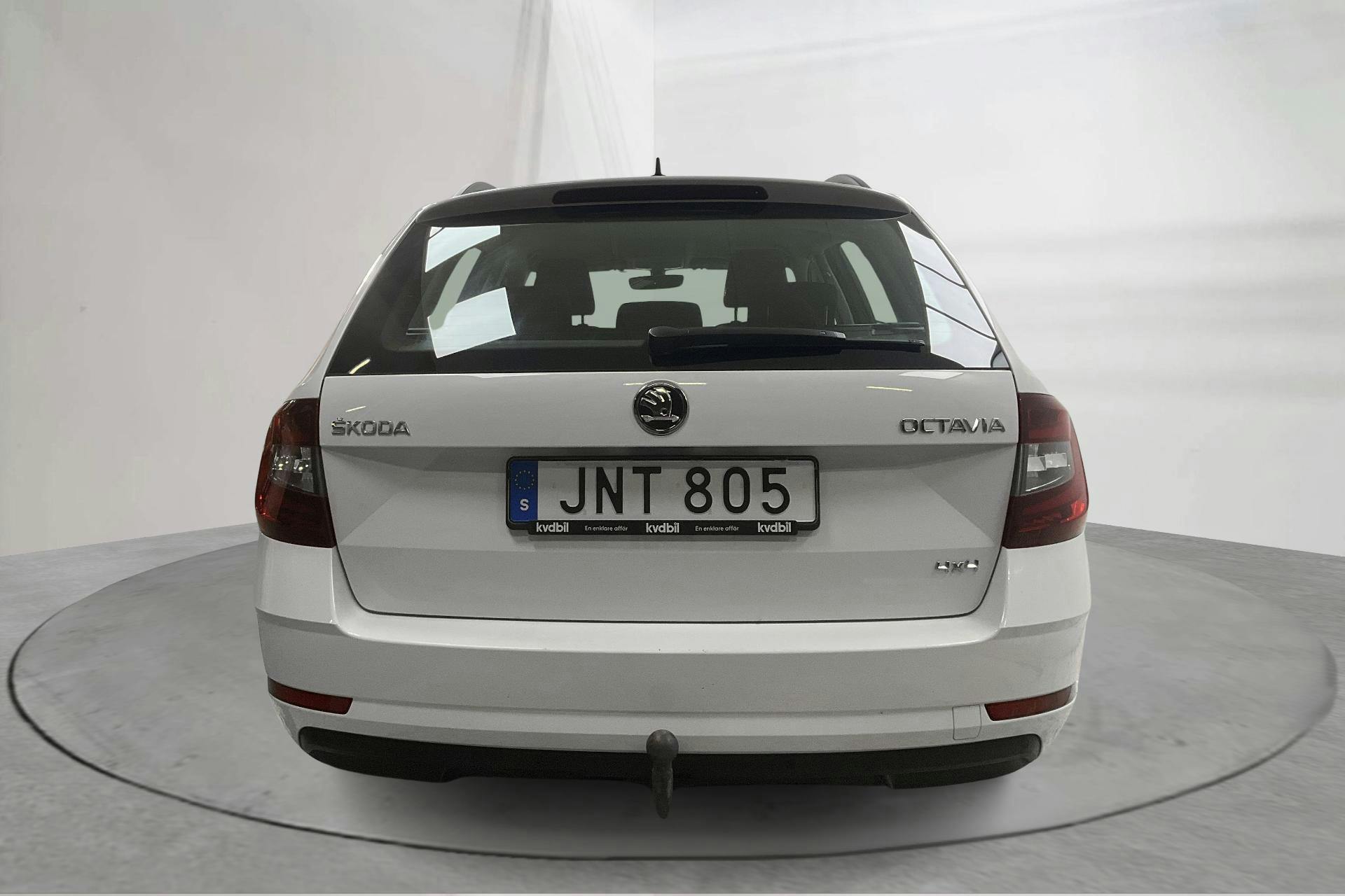 Skoda Octavia III 2.0 TDI CR Combi 4x4 (150hk) - 11 085 mil - Manuell - vit - 2018