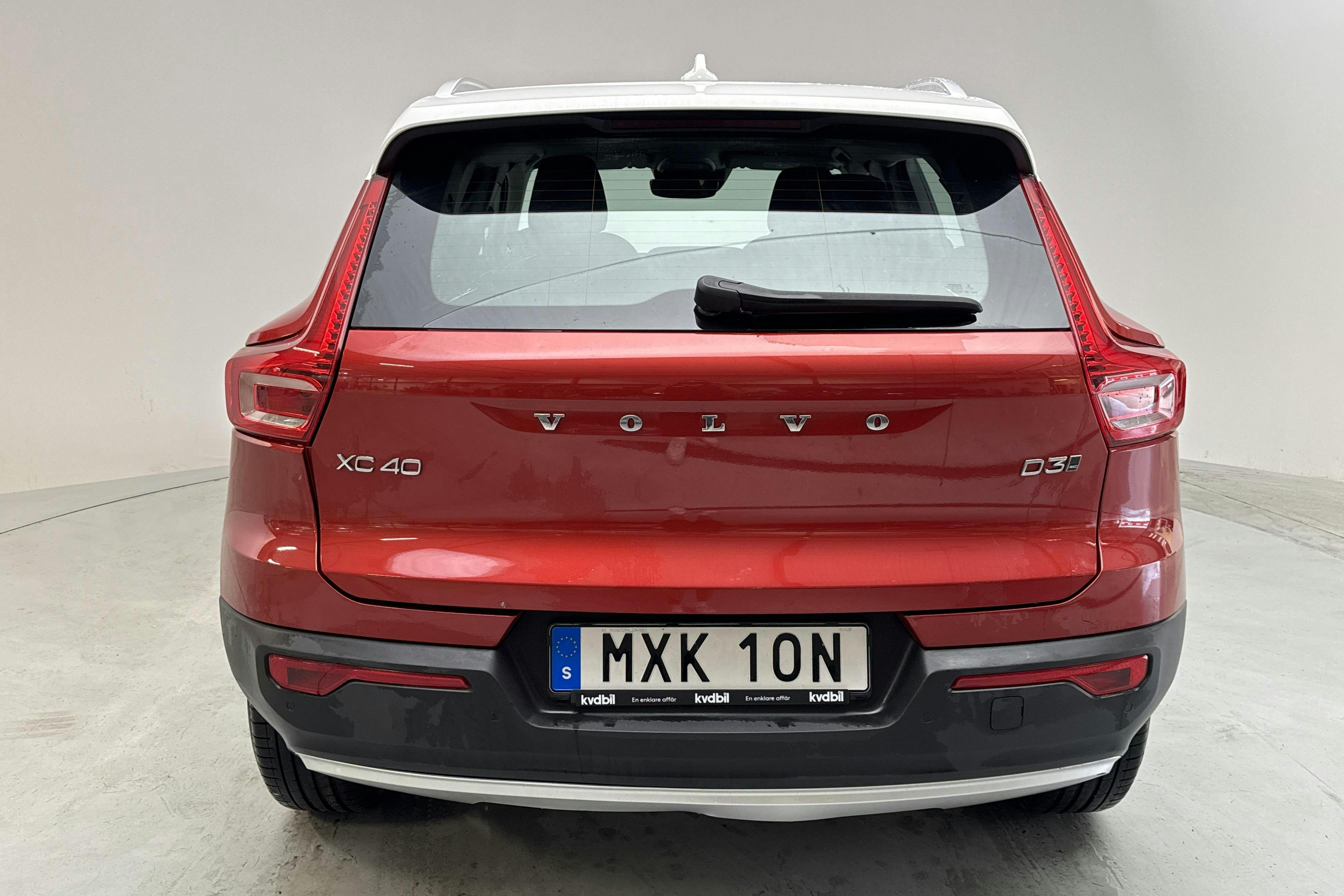 Volvo XC40 D3 AWD (150hk) - 10 845 mil - Manuell - röd - 2020