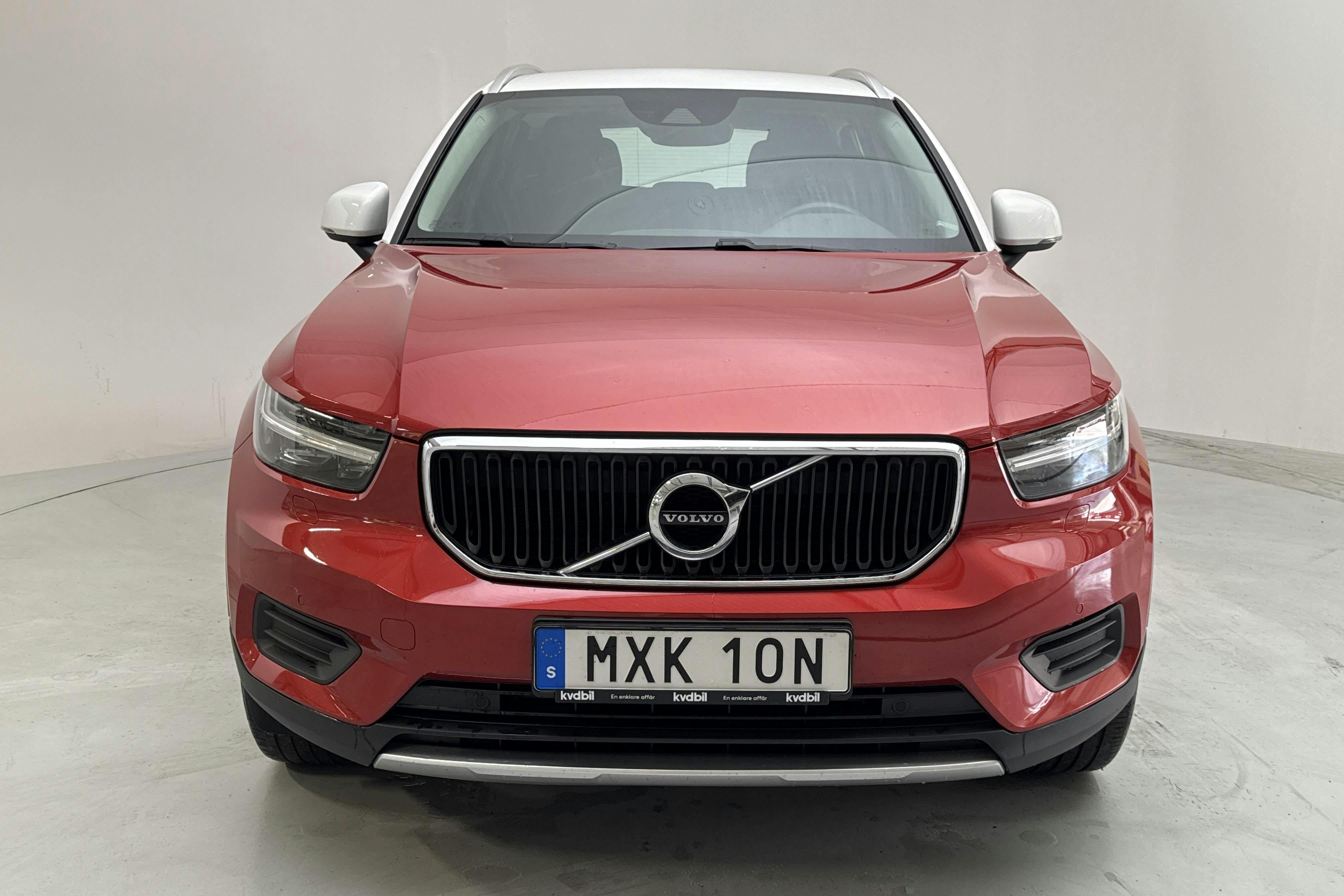 Volvo XC40 D3 AWD (150hk) - 10 845 mil - Manuell - röd - 2020