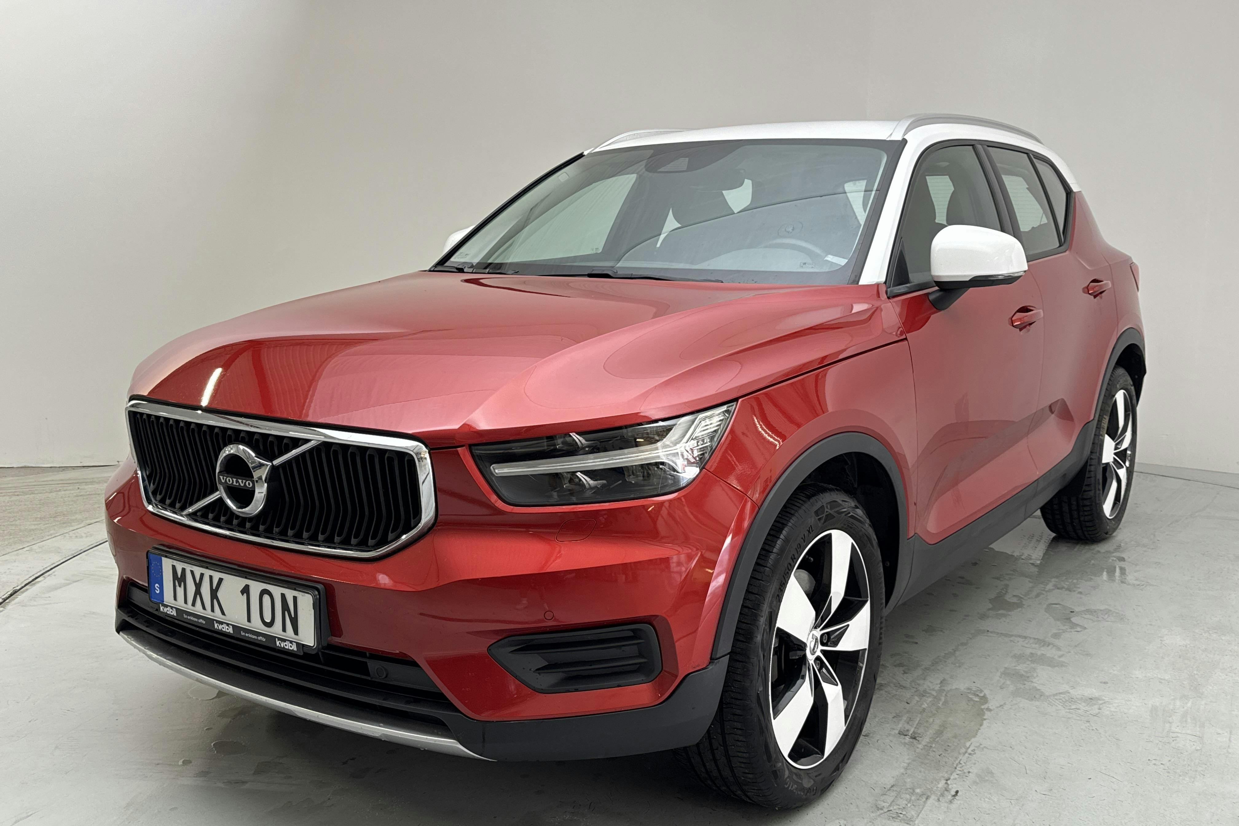 Volvo XC40 D3 AWD (150hk) - 10 845 mil - Manuell - röd - 2020