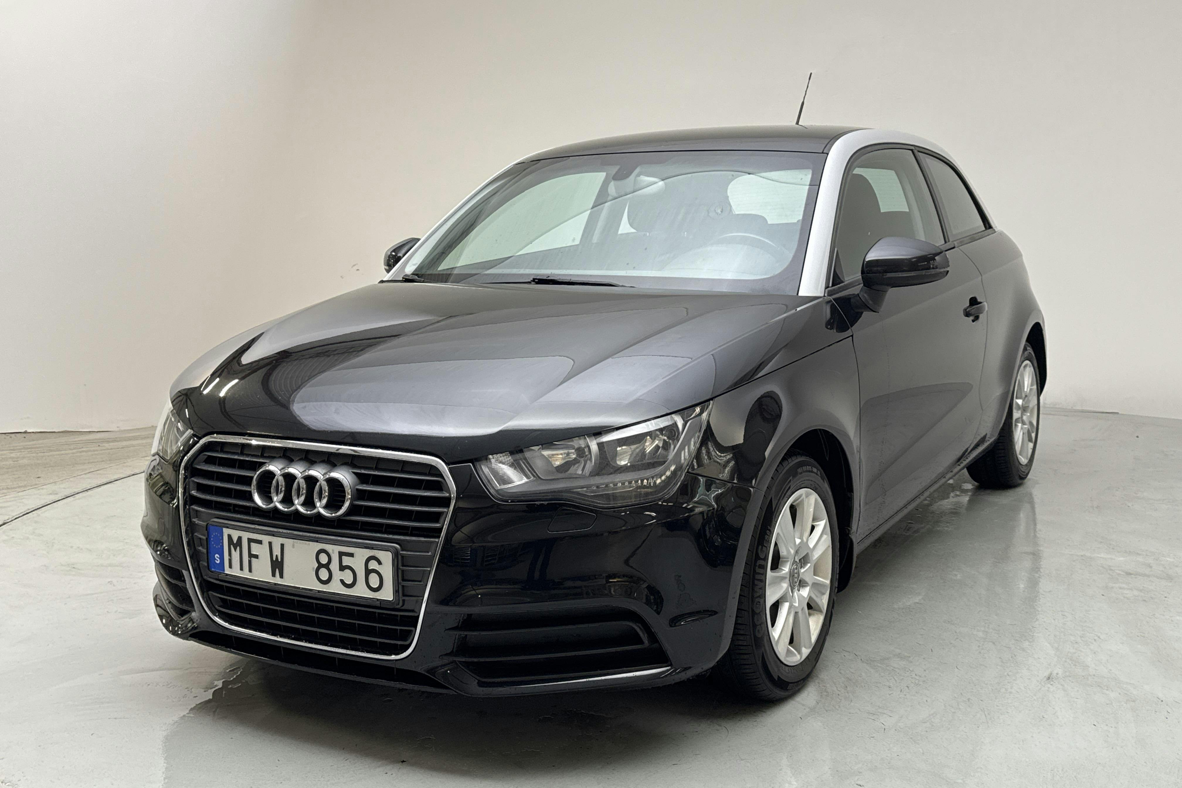 Presentationsfoto 1 av 12: Audi A1 1.2 TFSI (86hk) - 12 855 mil - Manuell - svart - 2012