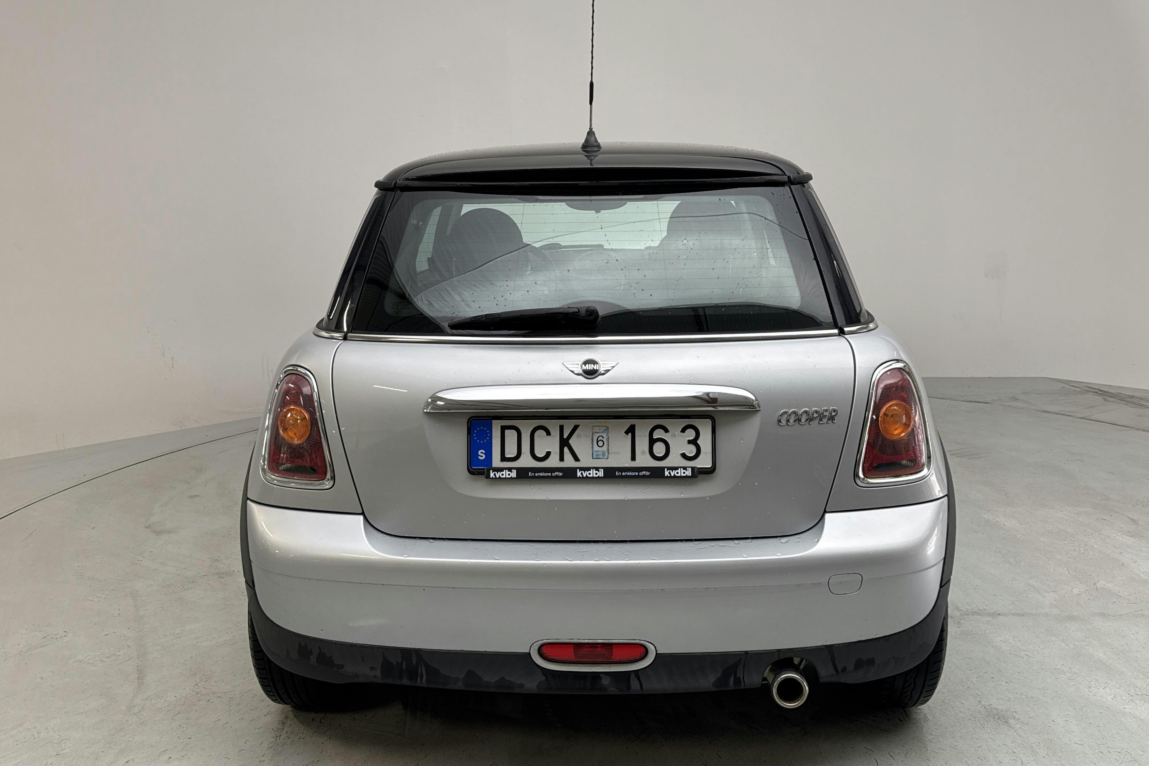 MINI Cooper 1.6 (120hk) - 5 419 mil - Manuell - Light Grey - 2007