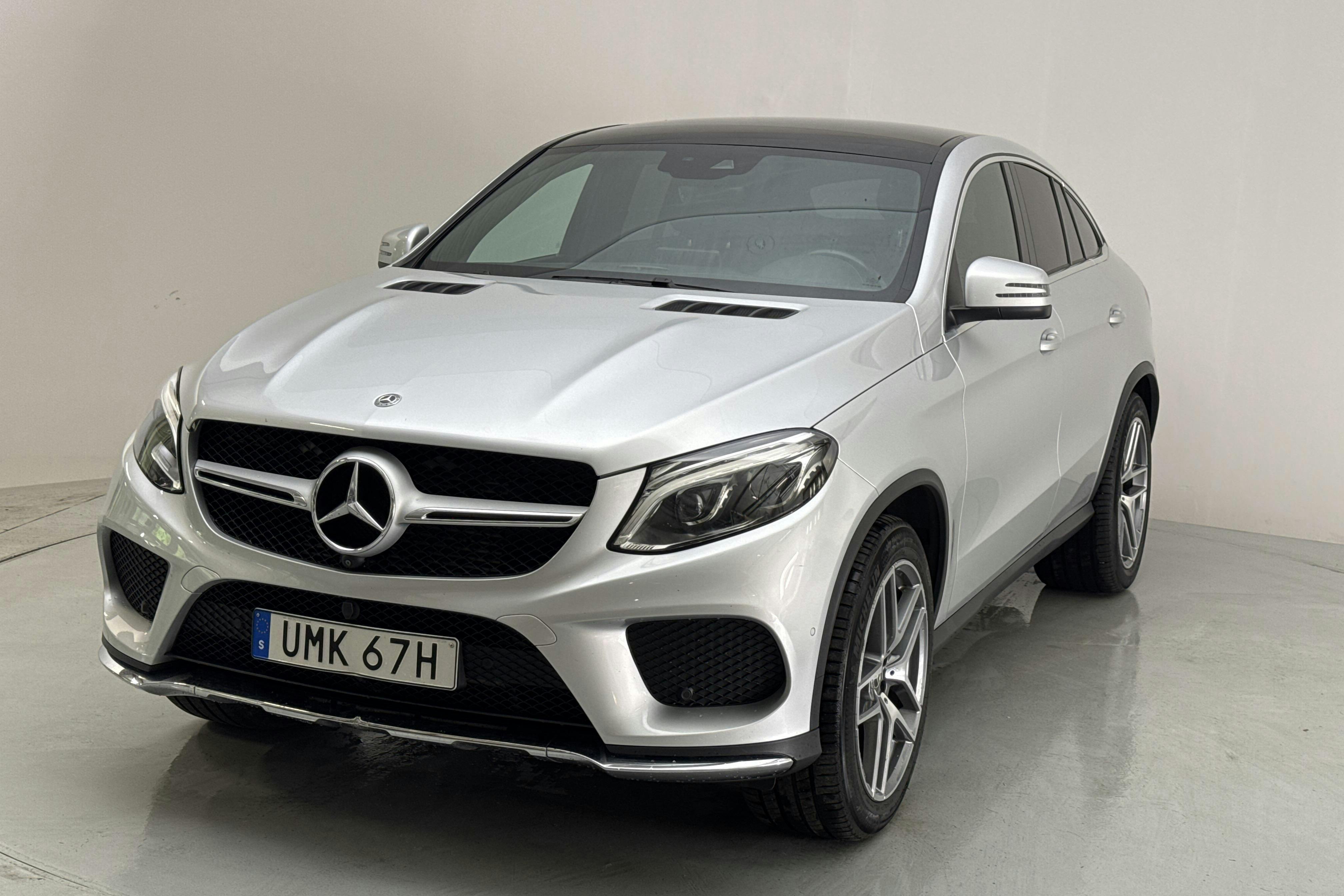Presentationsfoto 1 av 16: Mercedes GLE 350 d 4MATIC Coupé C292 (258hk) - 7 157 mil - Automat - silver - 2019