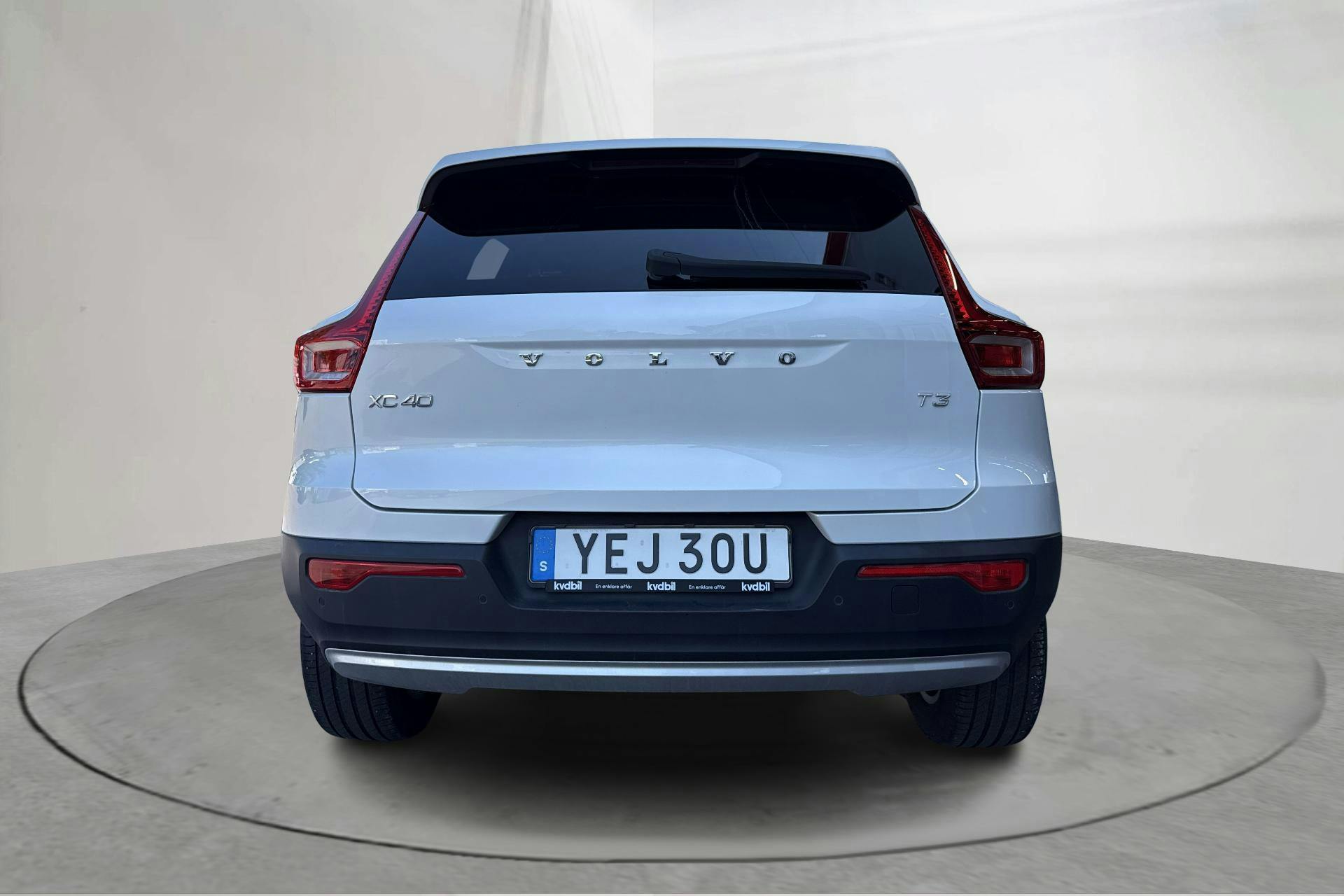 Volvo XC40 T3 2WD (163hk) - 5 290 mil - Automat - vit - 2021