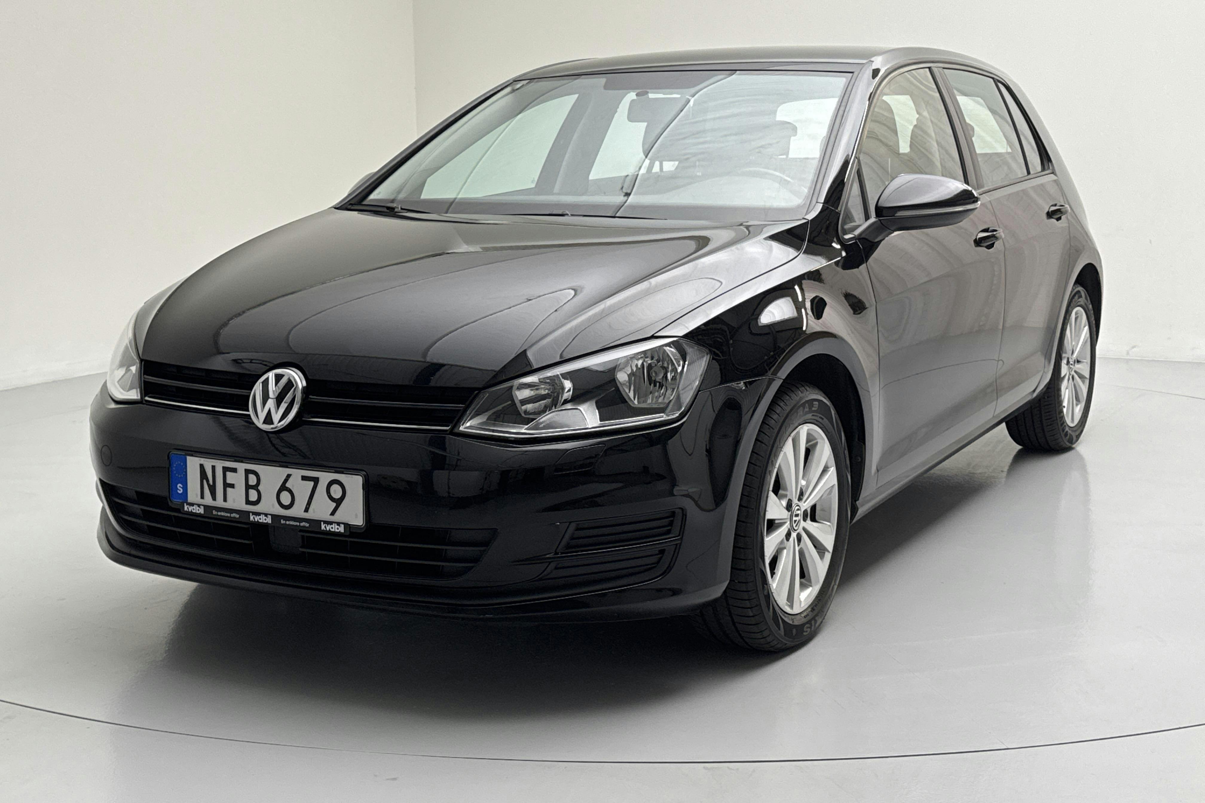 VW Golf VII 1.2 TSI 5dr (110hk) - 112 300 km - Manualna - czarny - 2016
