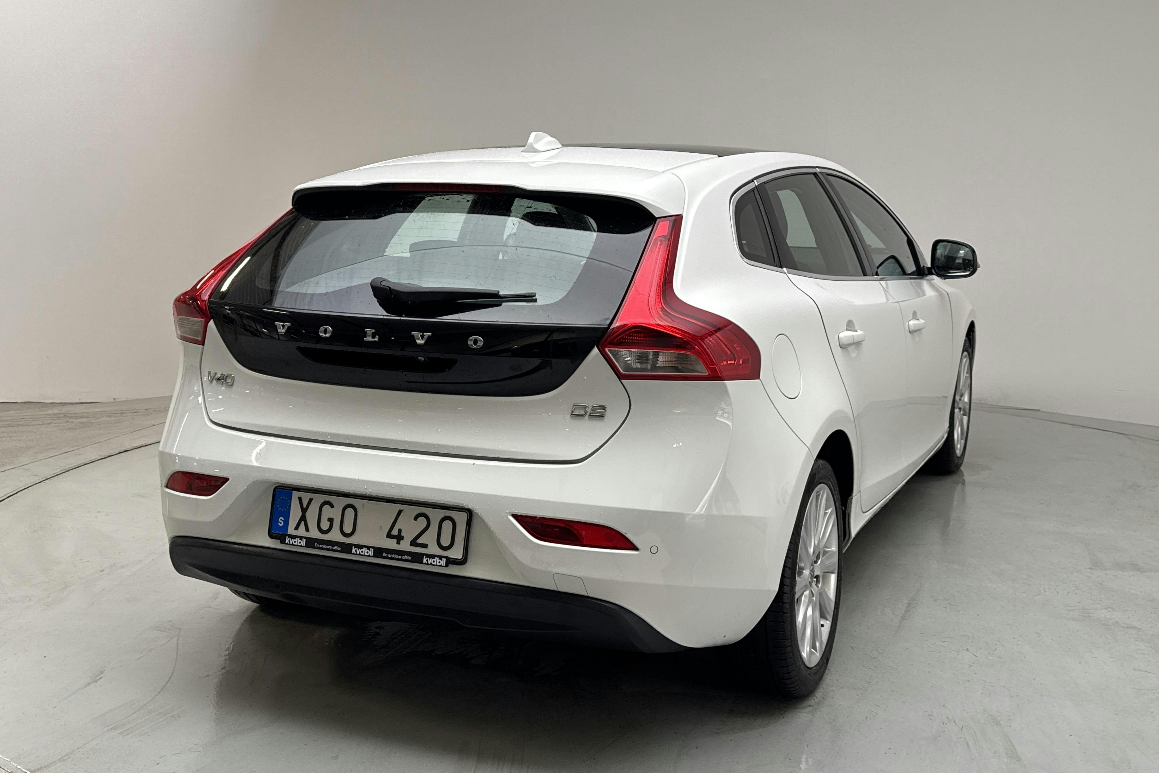 Volvo V40 D2 (115hk) - 17 201 mil - Manuell - vit - 2013