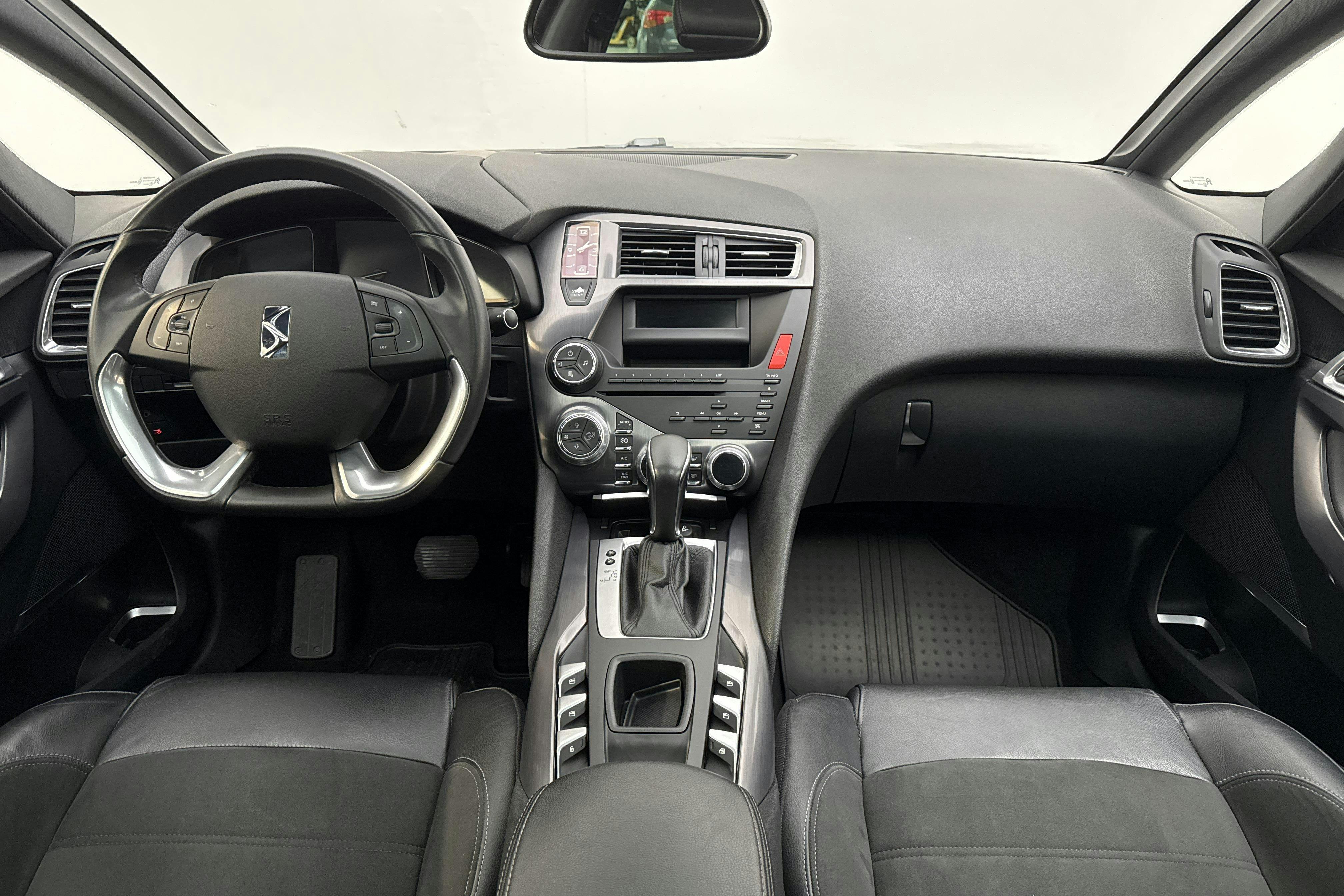Citroën DS5 2.0 HDi (163hk) - 16 983 mil - Automat - grå - 2012