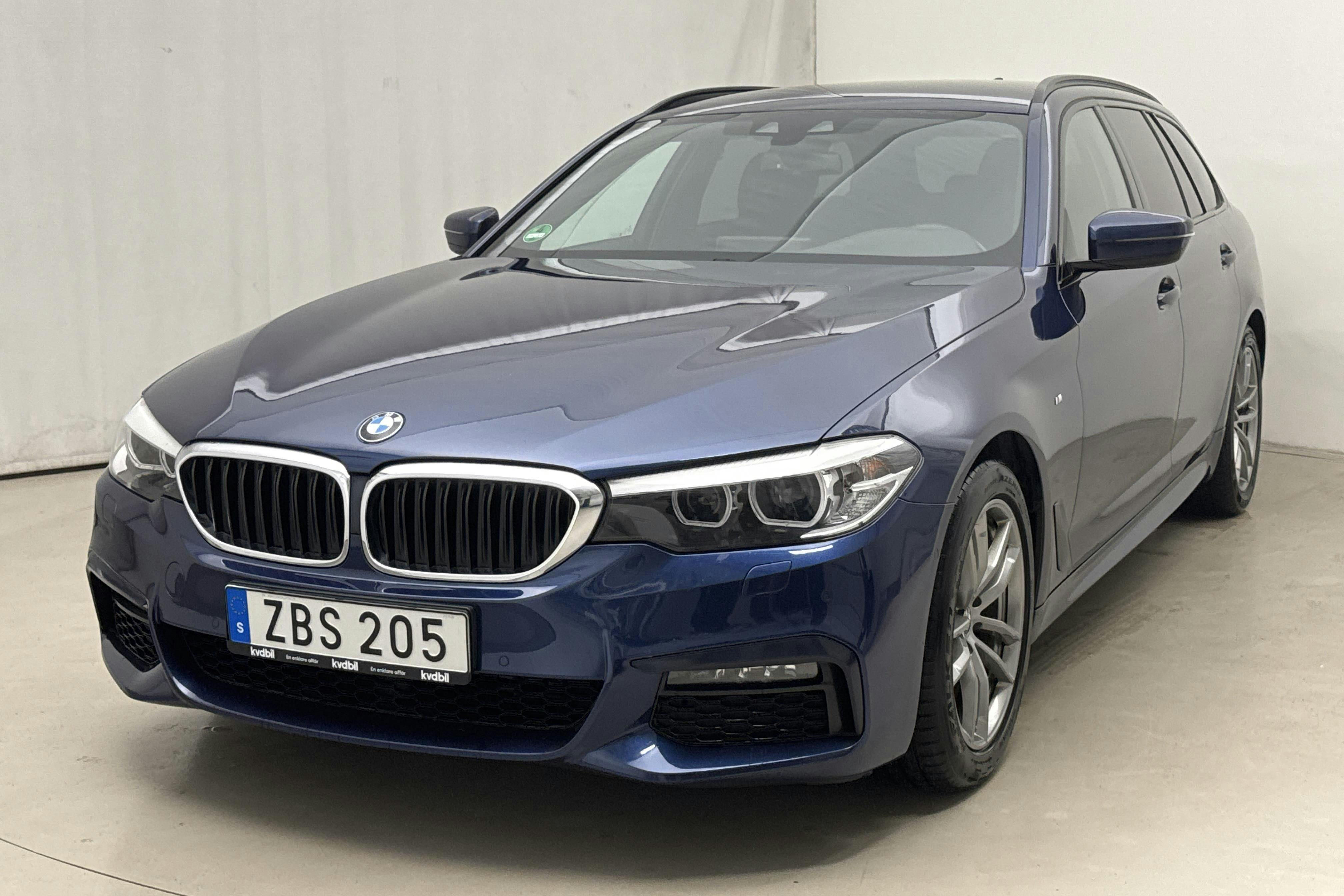 BMW 520d xDrive Touring MHEV, G31 (190hk) - 12 825 mil - Automat - blå - 2020