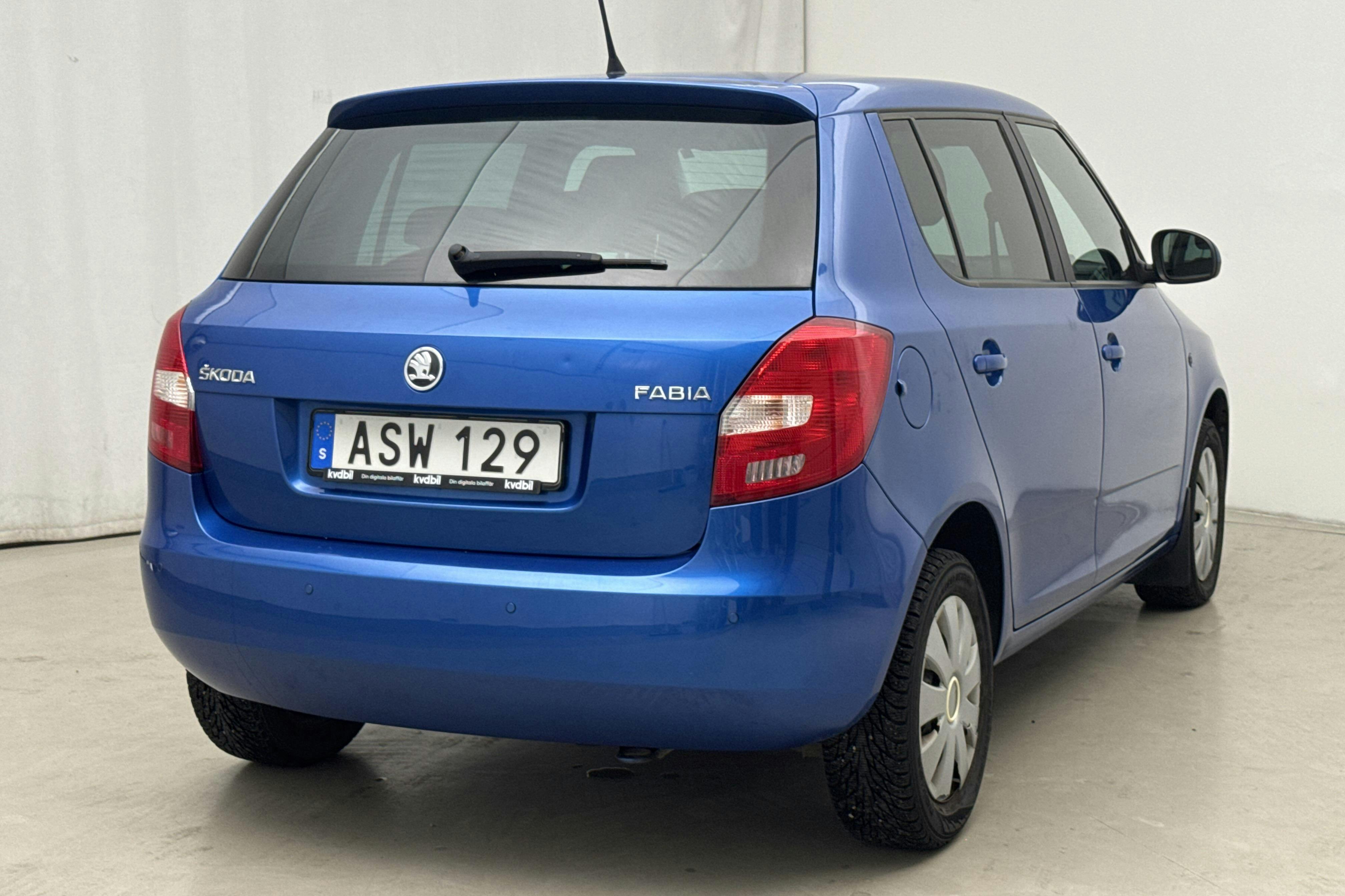 Skoda Fabia 1.2 TSI (86hk) - 5 252 mil - Manuell - blå - 2014