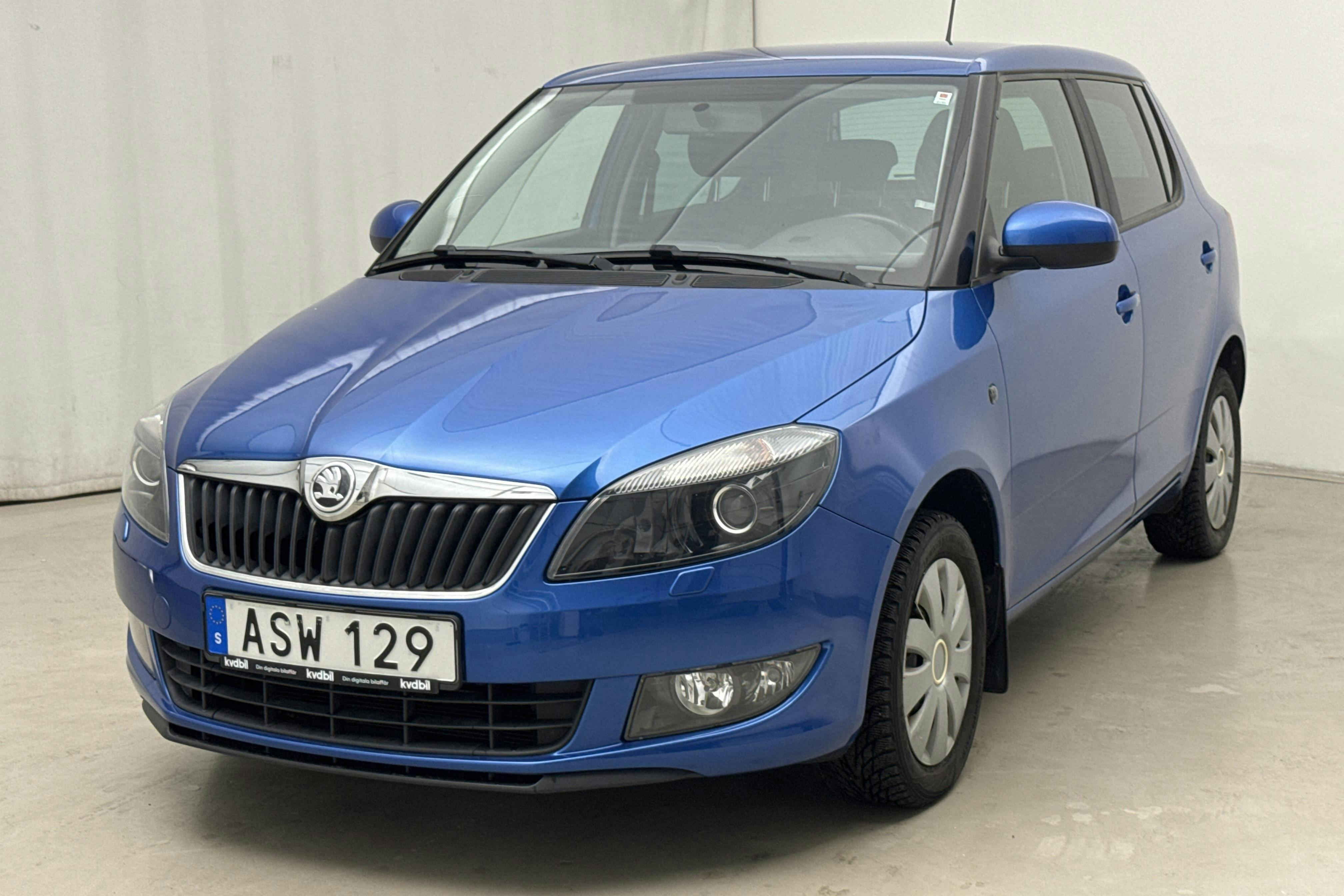 Skoda Fabia 1.2 TSI (86hk) - 5 252 mil - Manuell - blå - 2014