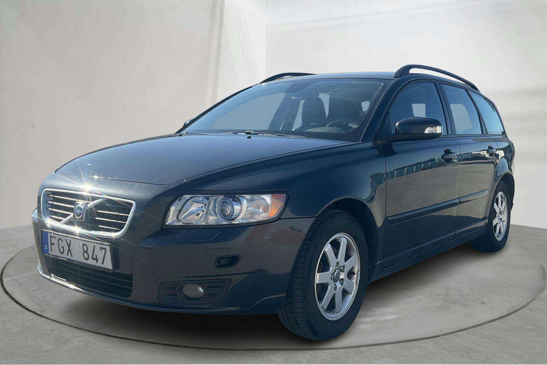 Volvo V50 1.8F (125hk) - 13 140 mil - Manuell - grå - 2009