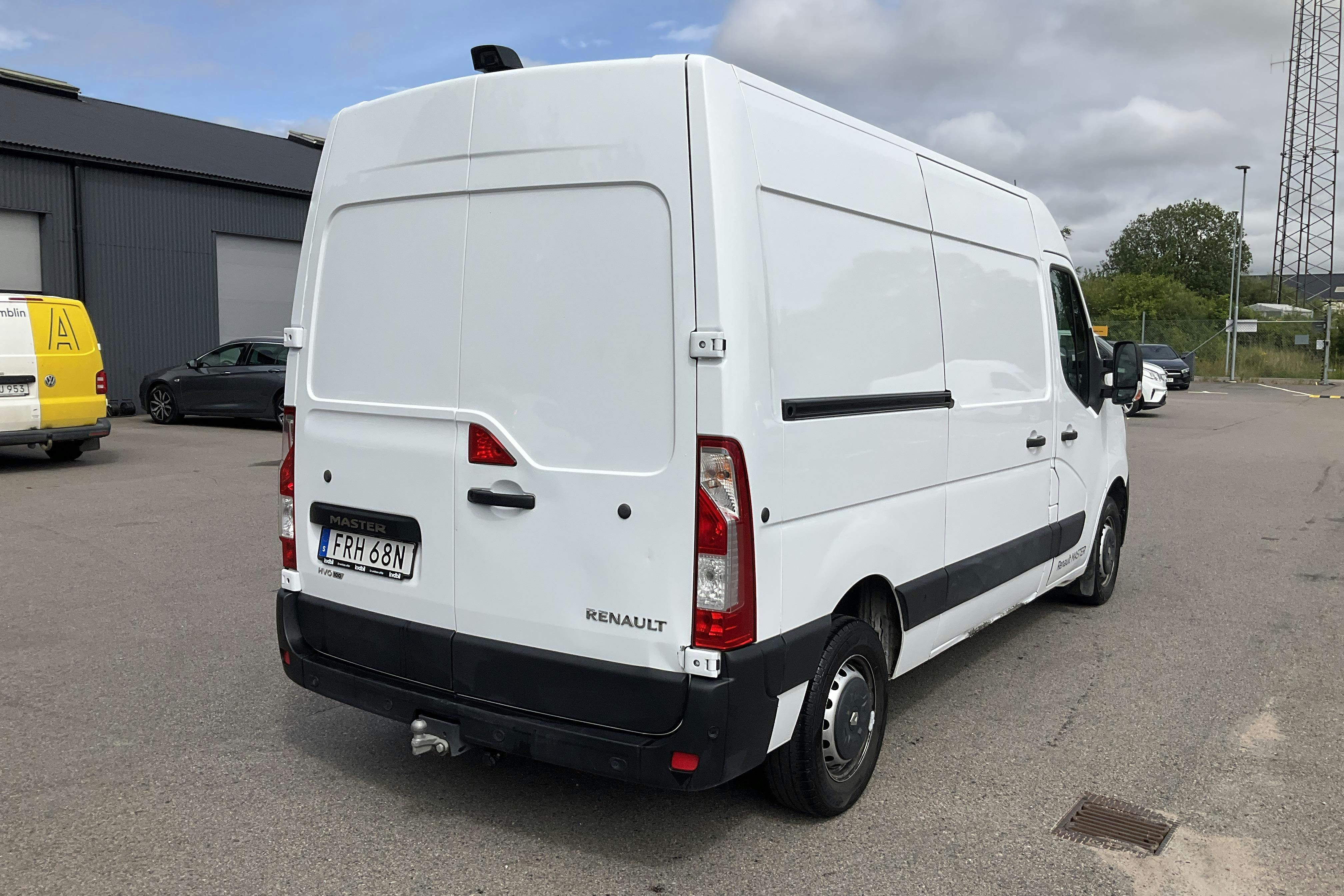 Renault Master 2.3 dCi FAP 2WD (180hk) - 23 700 mil - Automat - vit - 2020