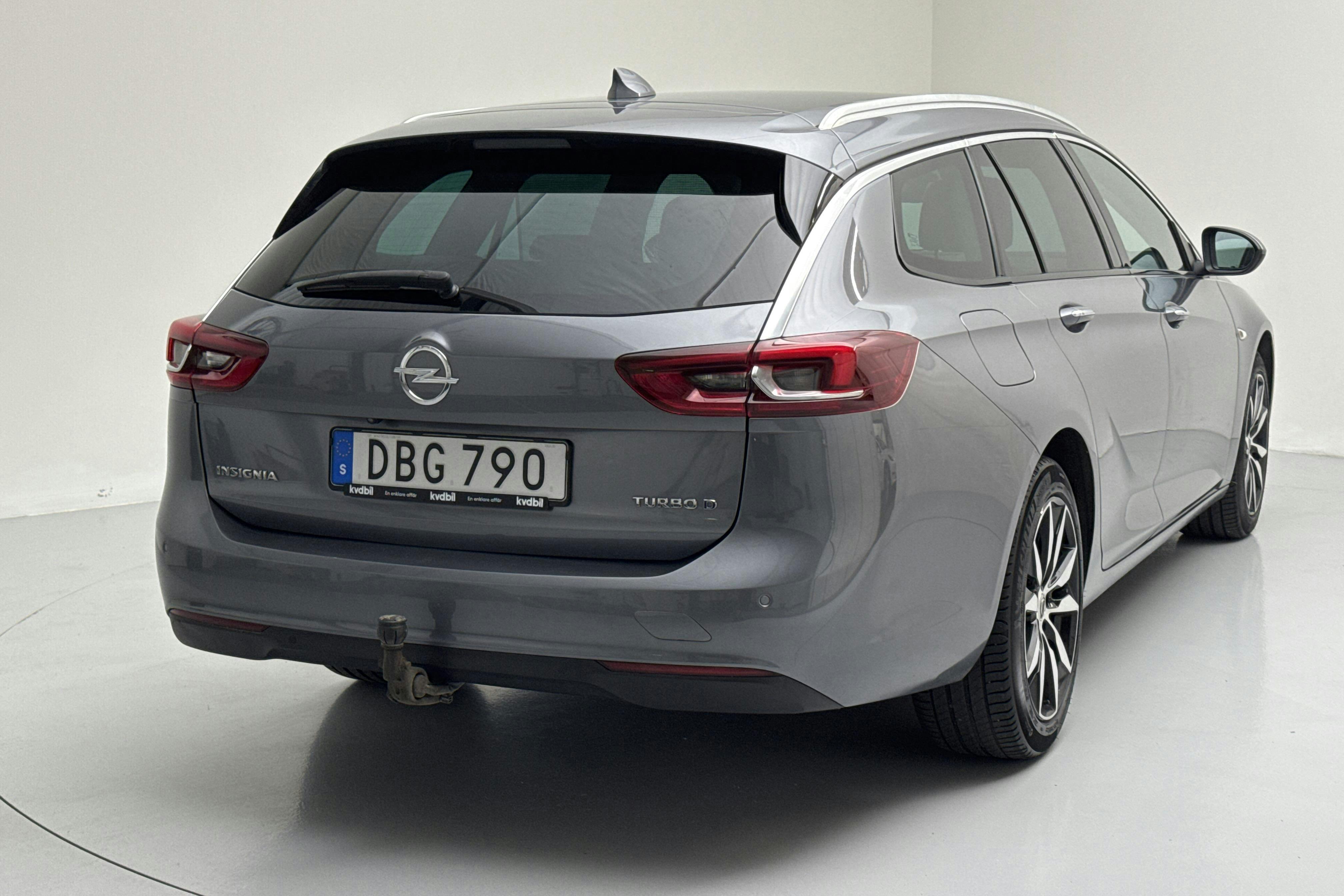 Opel Insignia 2.0 CDTI Sports Tourer (170hk) - 15 719 mil - Automat - grå - 2018