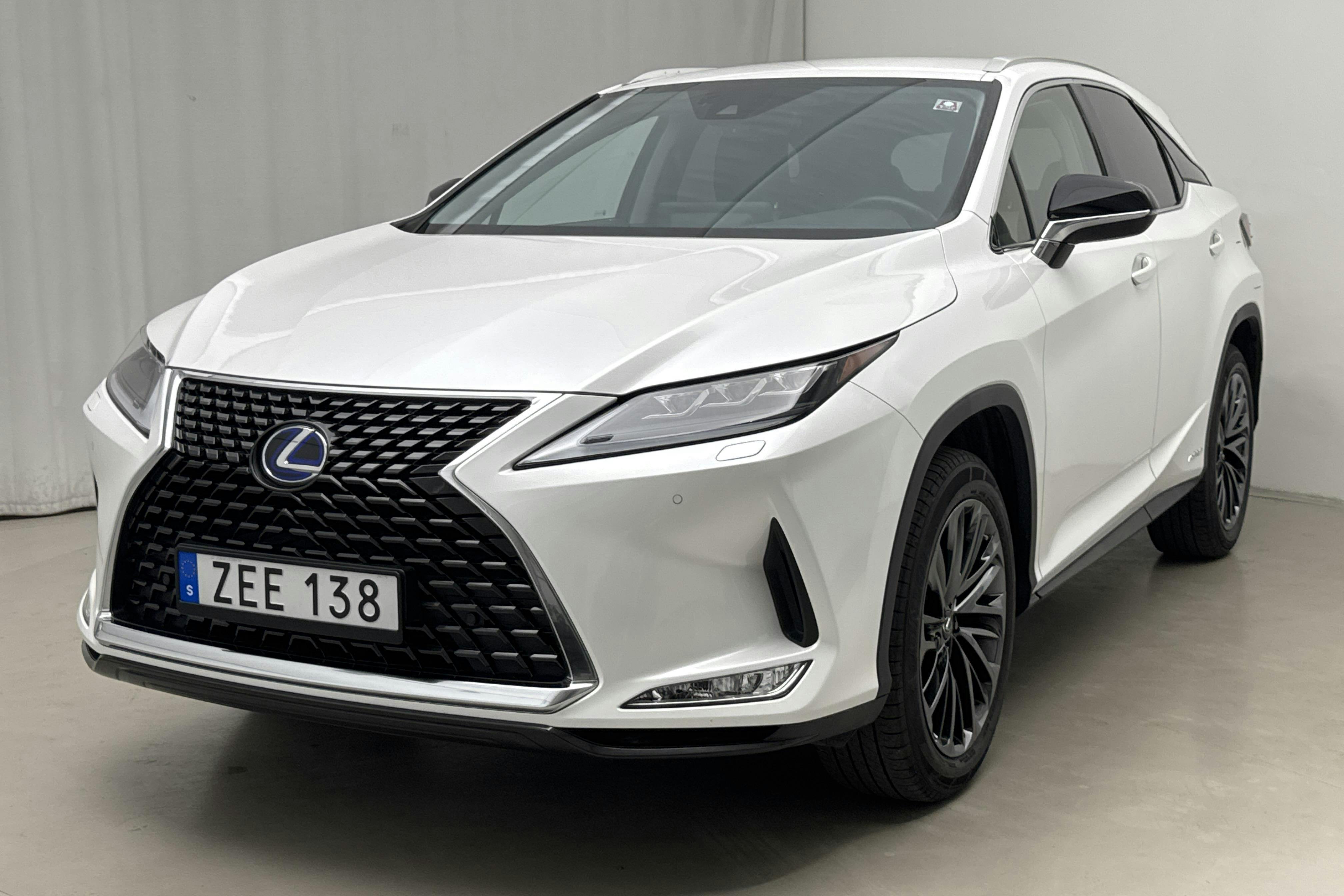 Lexus RX 450h AWD (313hk) - 27 440 km - Automatic - white - 2022