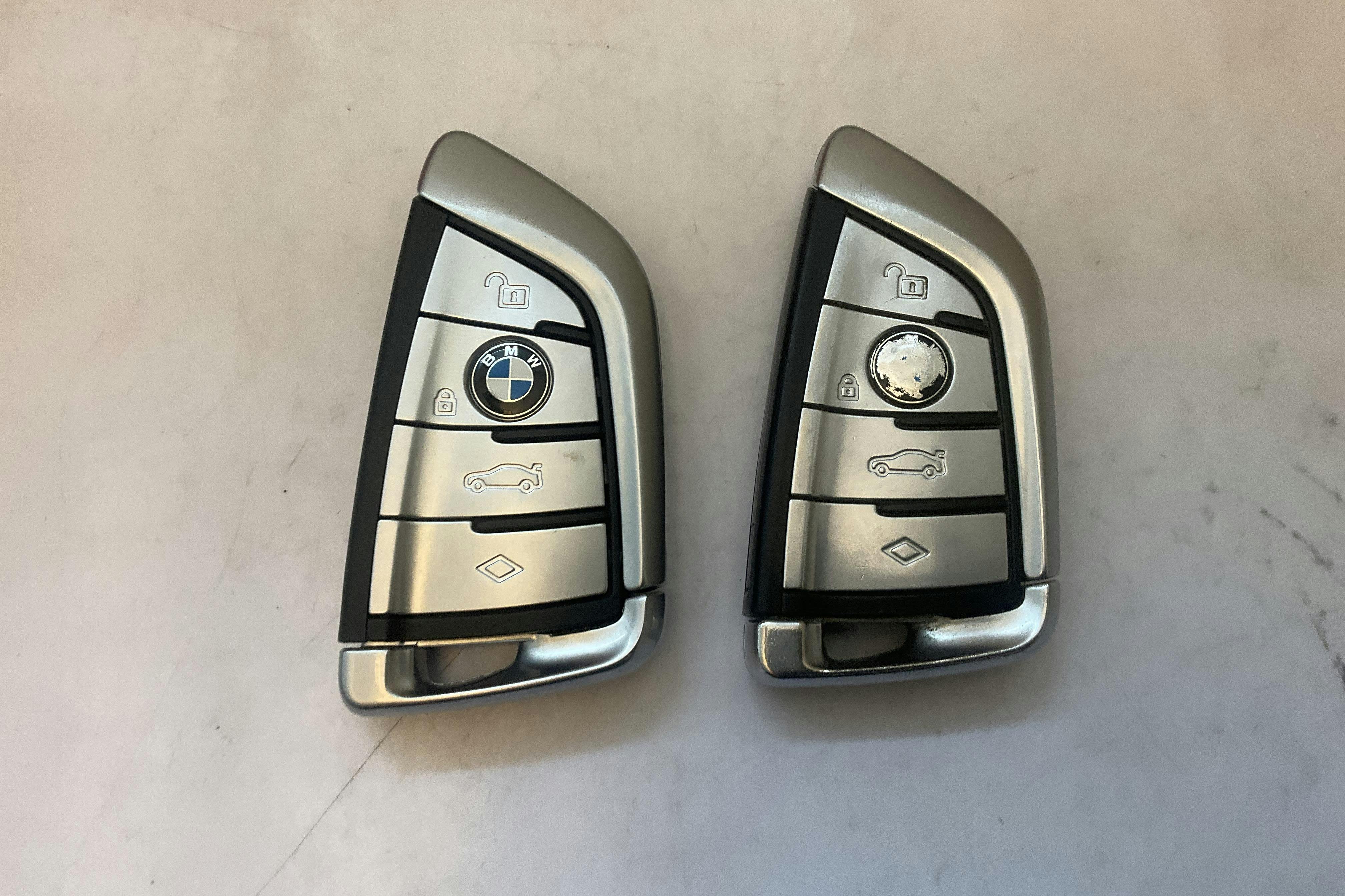 Presentationsfoto 16 av 16: BMW 530e iPerformance Sedan, G30 12kWh (252hk) - 7 080 mil - Automat - grå - 2020