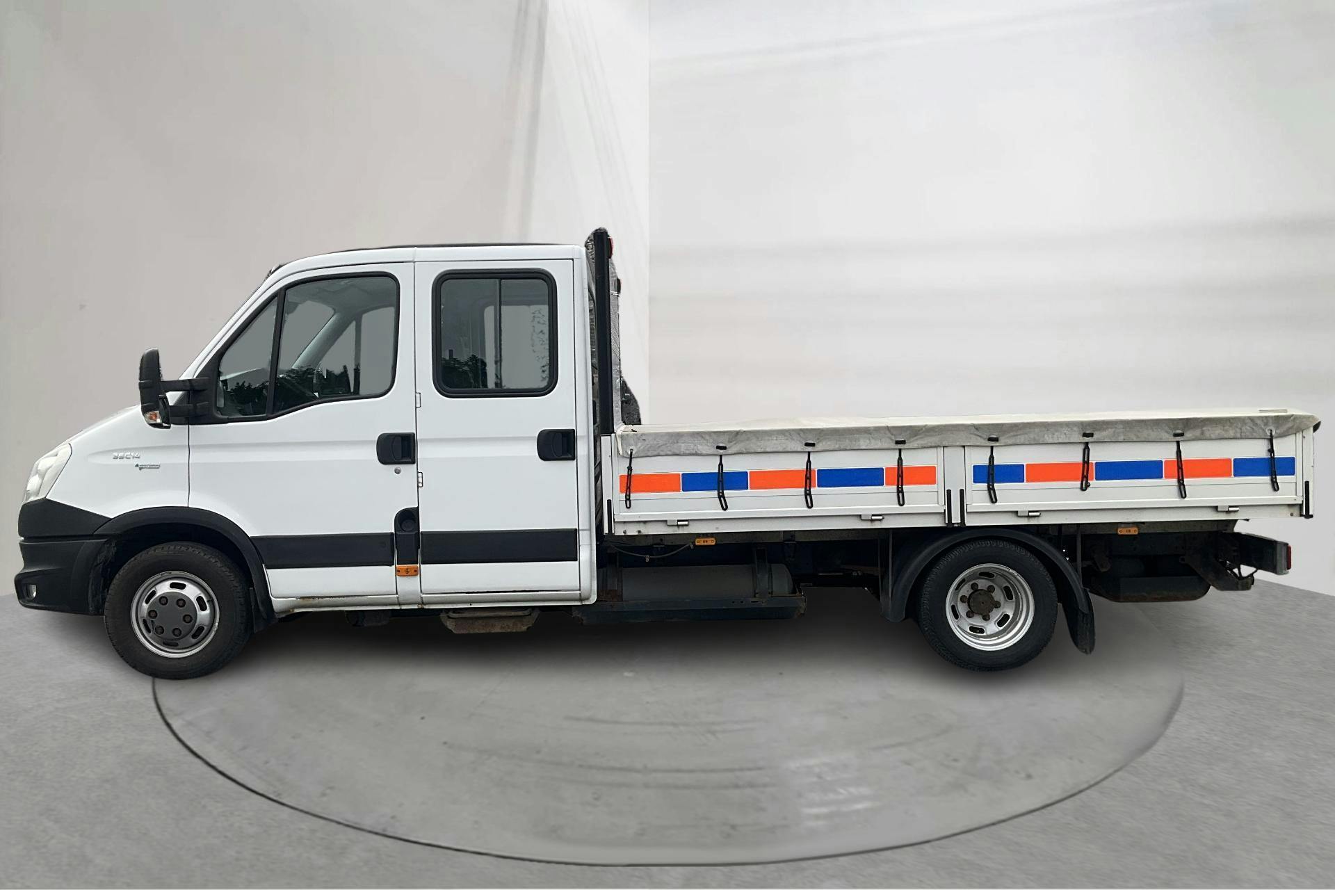 Presentationsfoto 2 av 12: Iveco Daily 35 3.0 CNG Chassi (136hk) - 9 665 mil - Automat - vit - 2013